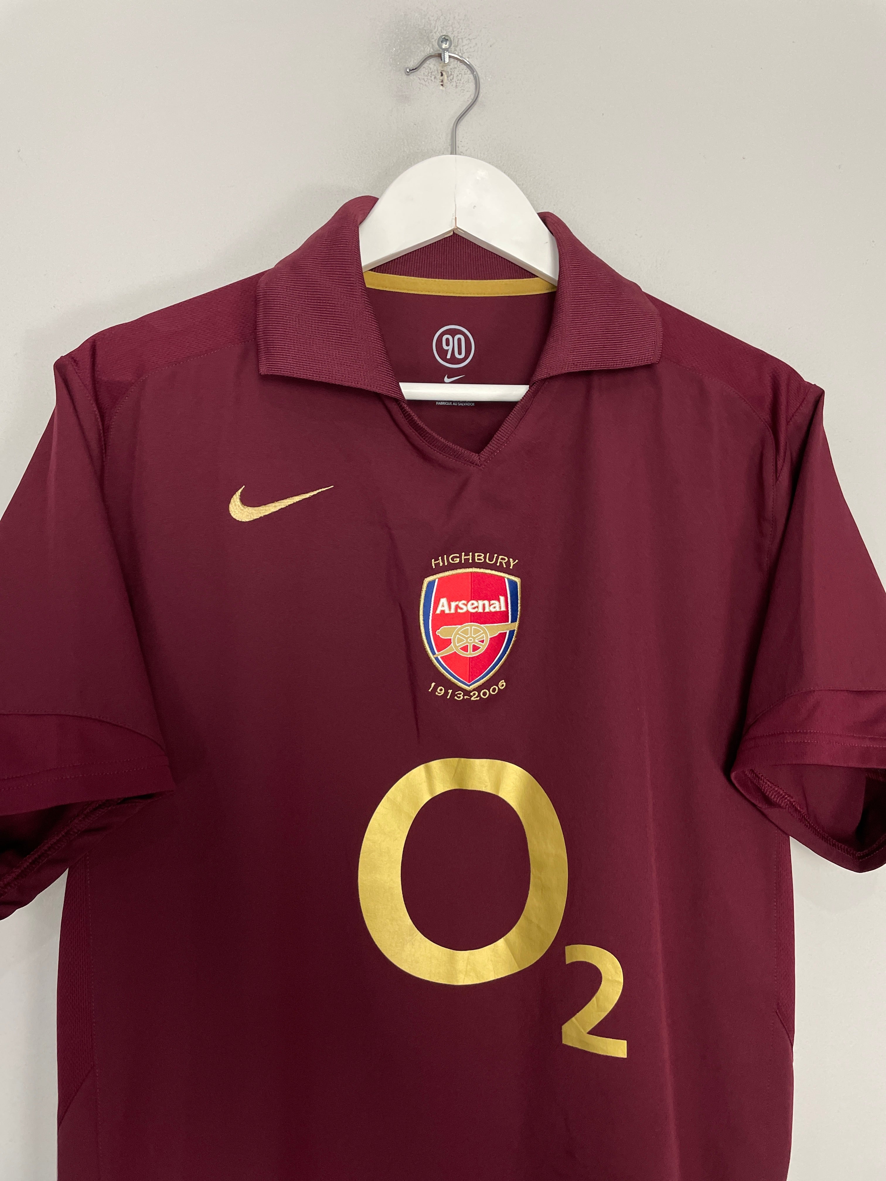 Shop 2005/06 ARSENAL HENRY #14 HOME SHIRT (M) NIKE, classic football shirts, vintage football shirts & retro soccer jerseys at Cult Kits