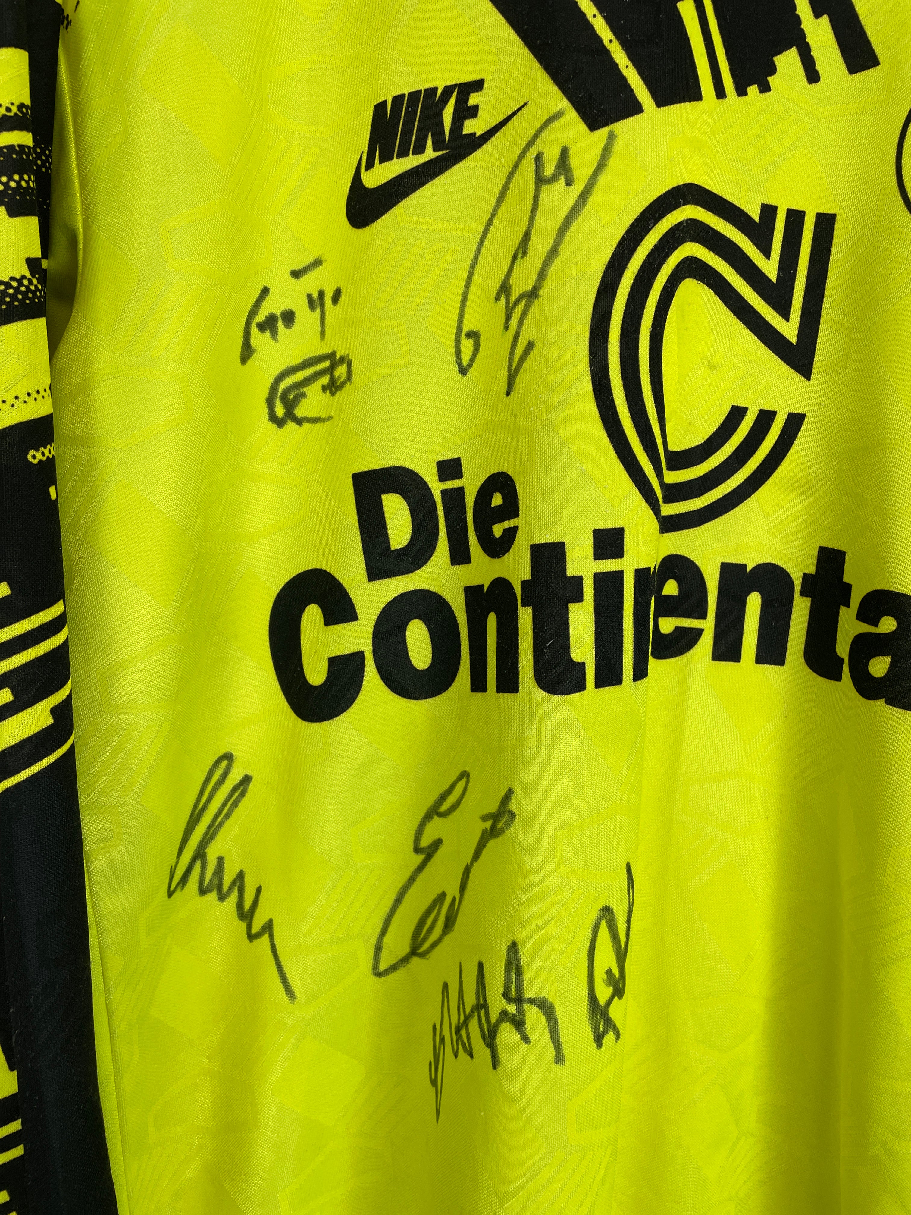 Shop 1993/94 DORTMUND *SIGNED* L/S HOME SHIRT (M) NIKE, classic football shirts, vintage football shirts & retro soccer jerseys at Cult Kits