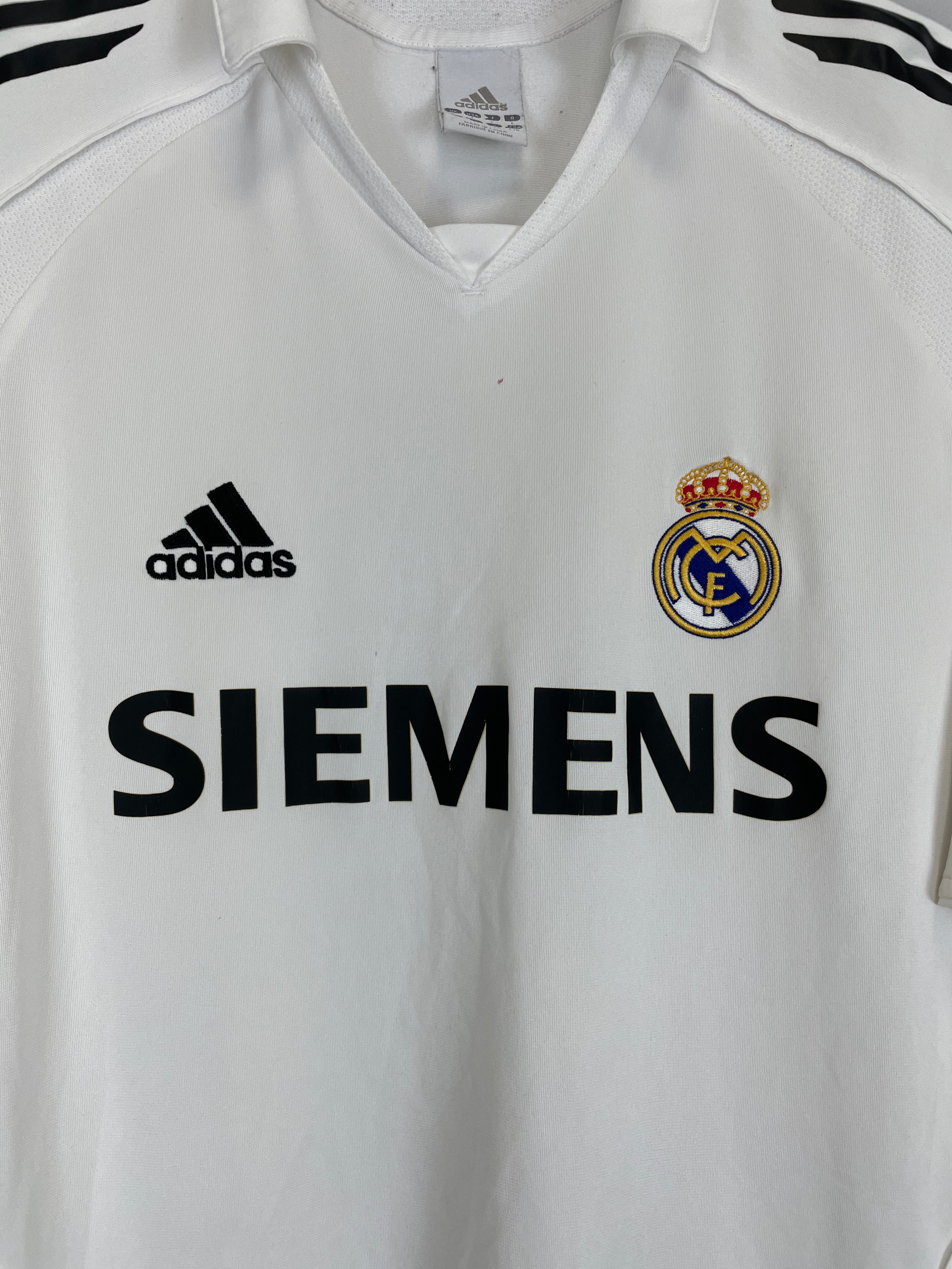 Shop 2005/06 REAL MADRID HOME SHIRT (L) ADIDAS, classic football shirts, vintage football shirts & retro soccer jerseys at Cult Kits
