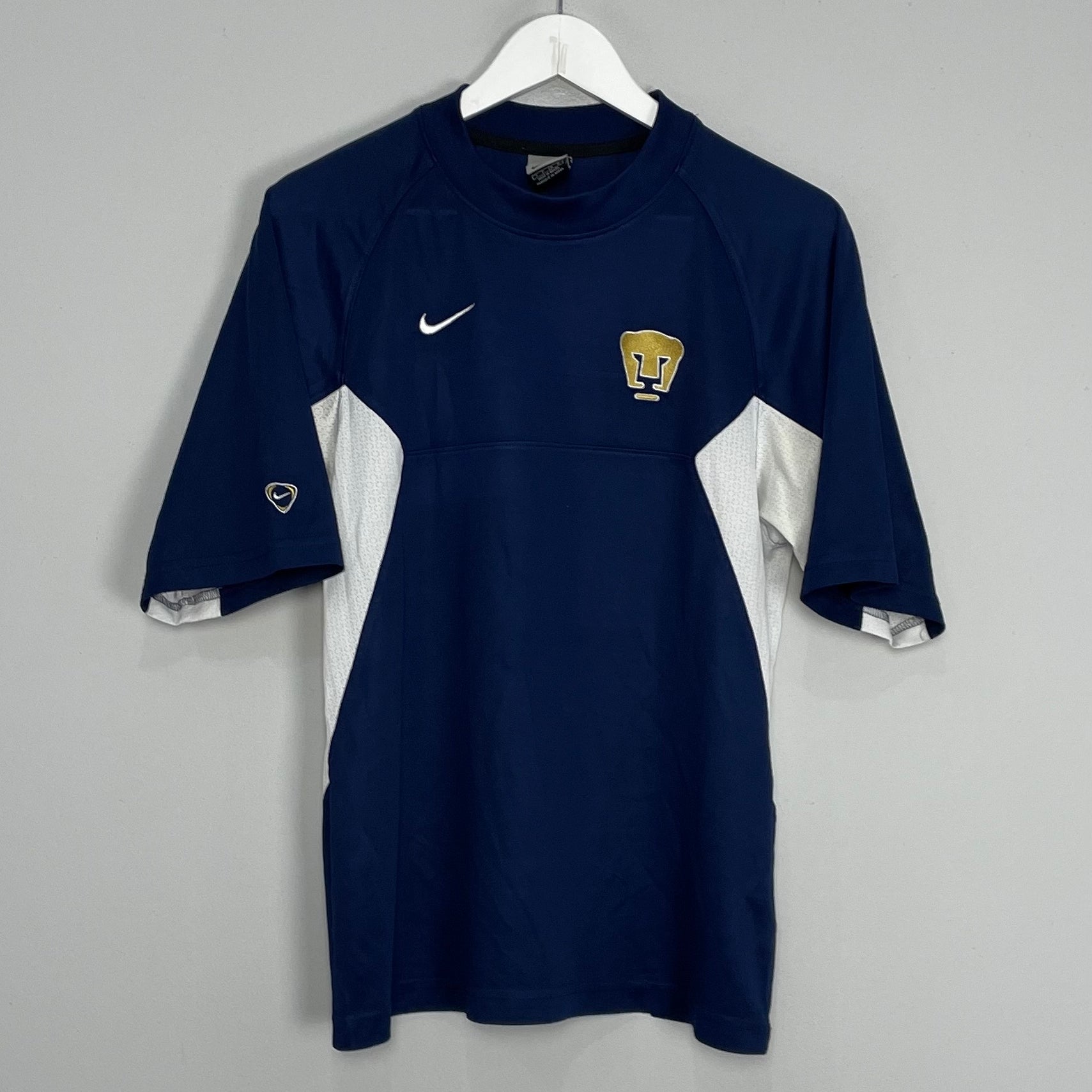 Shop 1996 UNAM PUMAS TRAINING SHIRT (S) NIKE, classic football shirts, vintage football shirts & retro soccer jerseys at Cult Kits