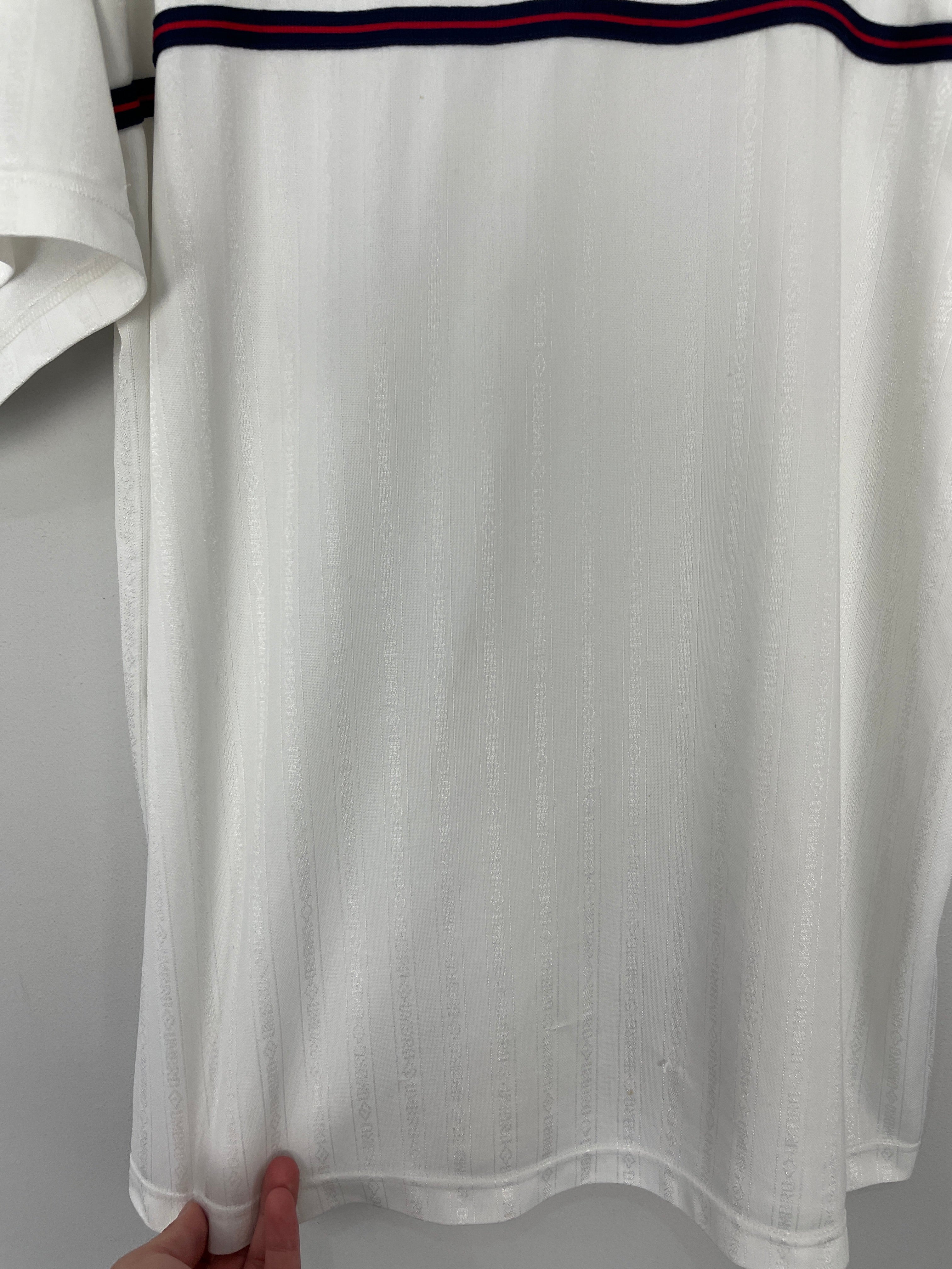 Shop 2001 ENGLAND TRAINING SHIRT (XXL) UMBRO, classic football shirts, vintage football shirts & retro soccer jerseys at Cult Kits