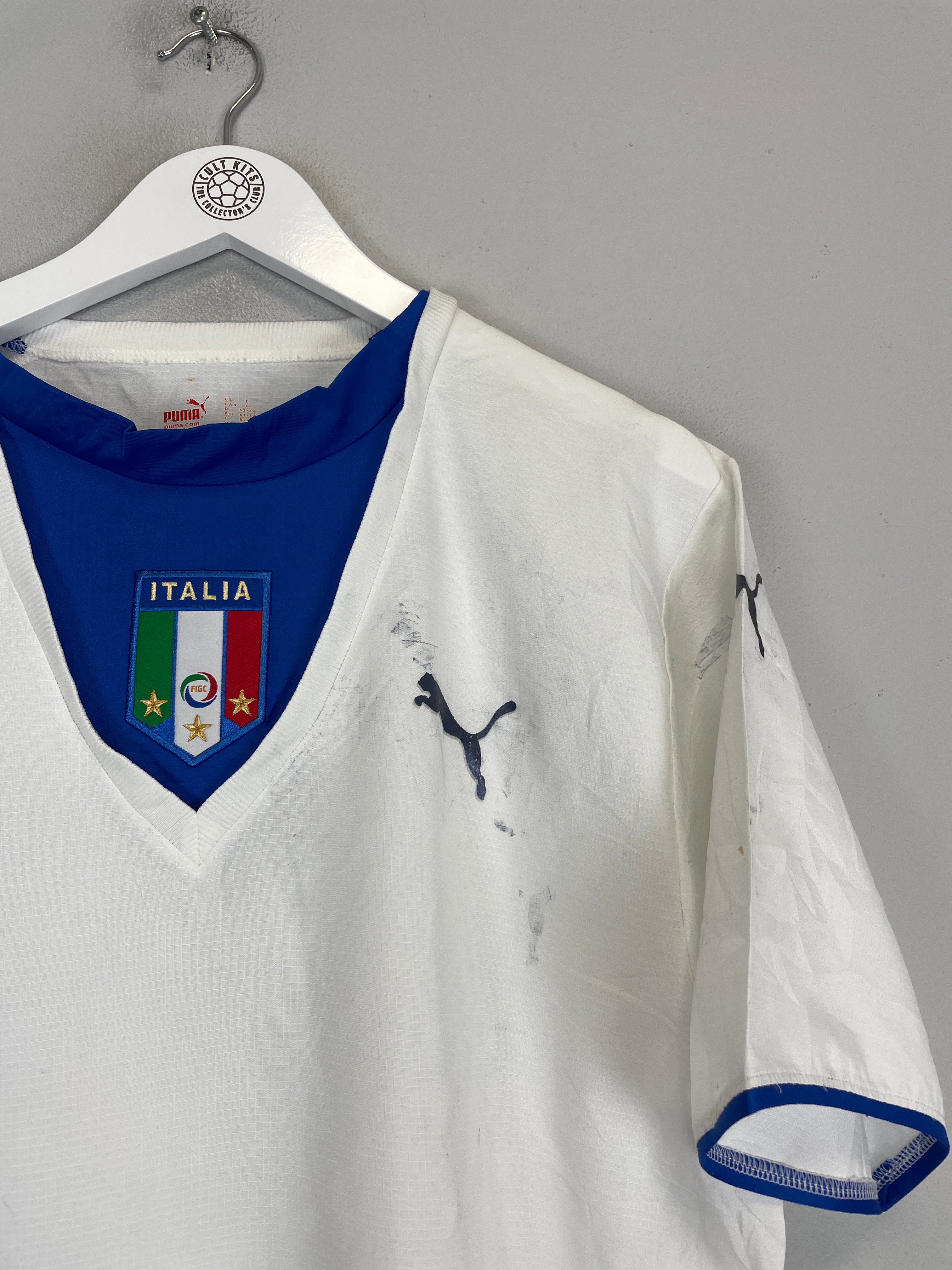 Shop 2006/08 ITALY TOTTI #10 AWAY SHIRT (L) PUMA, classic football shirts, vintage football shirts & retro soccer jerseys at Cult Kits