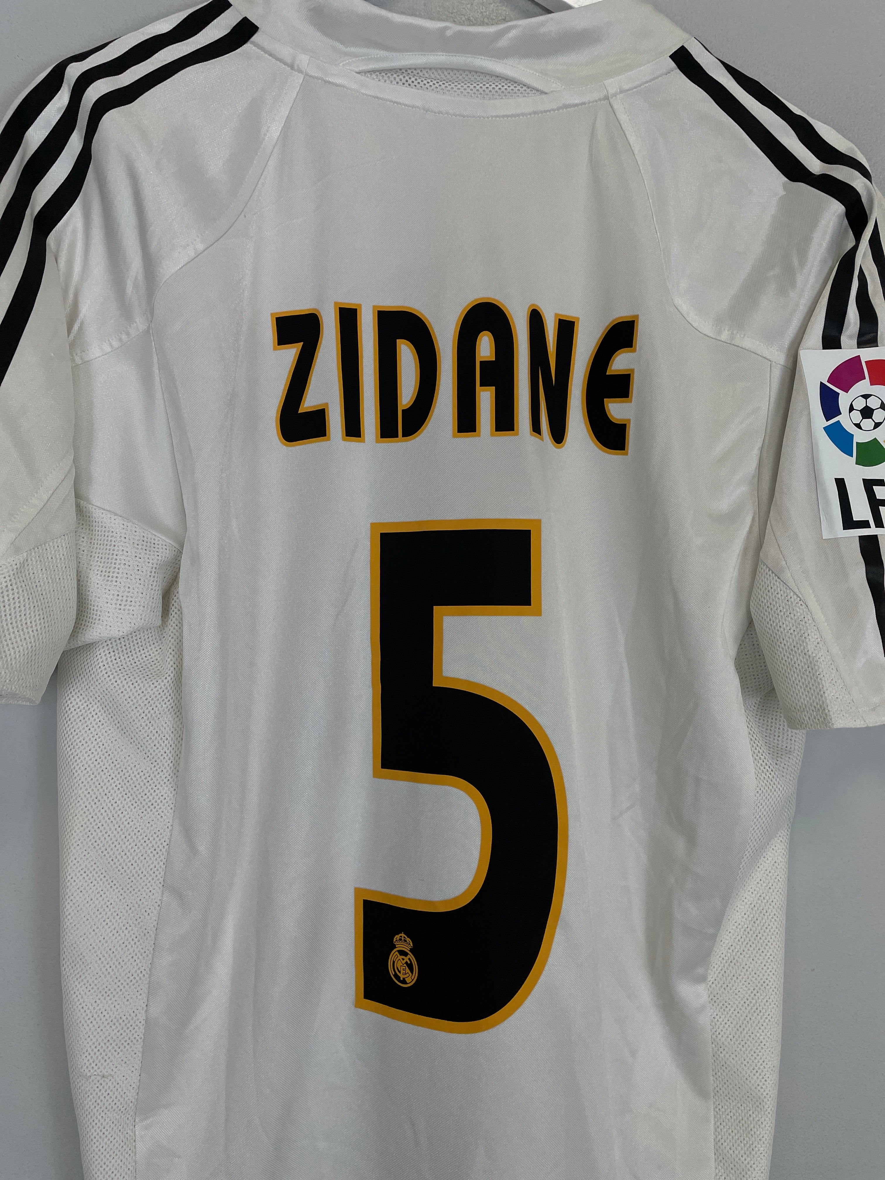 Shop 2004/05 REAL MADRID ZIDANE #5 HOME SHIRT (M) ADIDAS, classic football shirts, vintage football shirts & retro soccer jerseys at Cult Kits