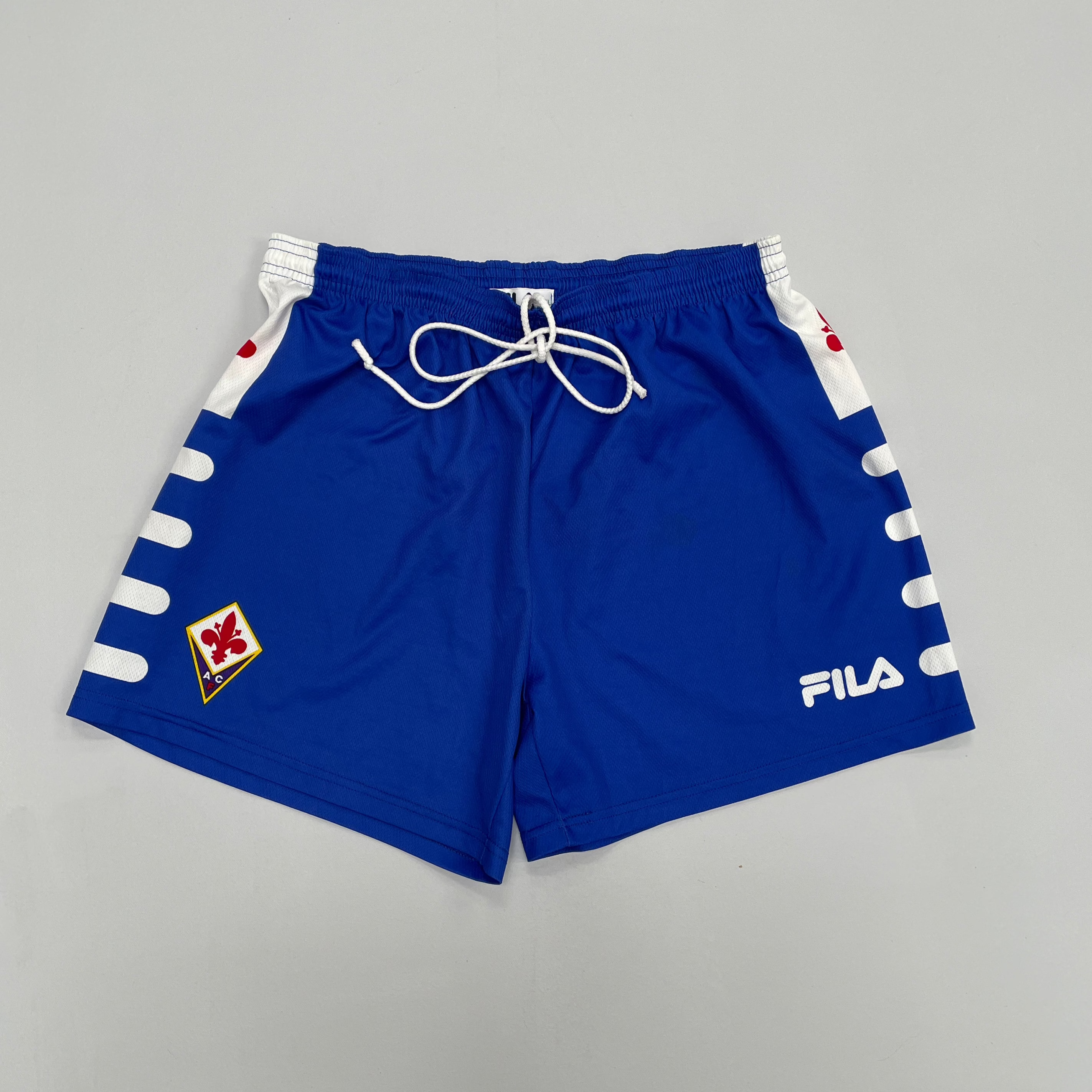 Shop 1999/00 FIORENTINA AWAY SHORTS (XL) FILA, classic football shirts, vintage football shirts & retro soccer jerseys at Cult Kits