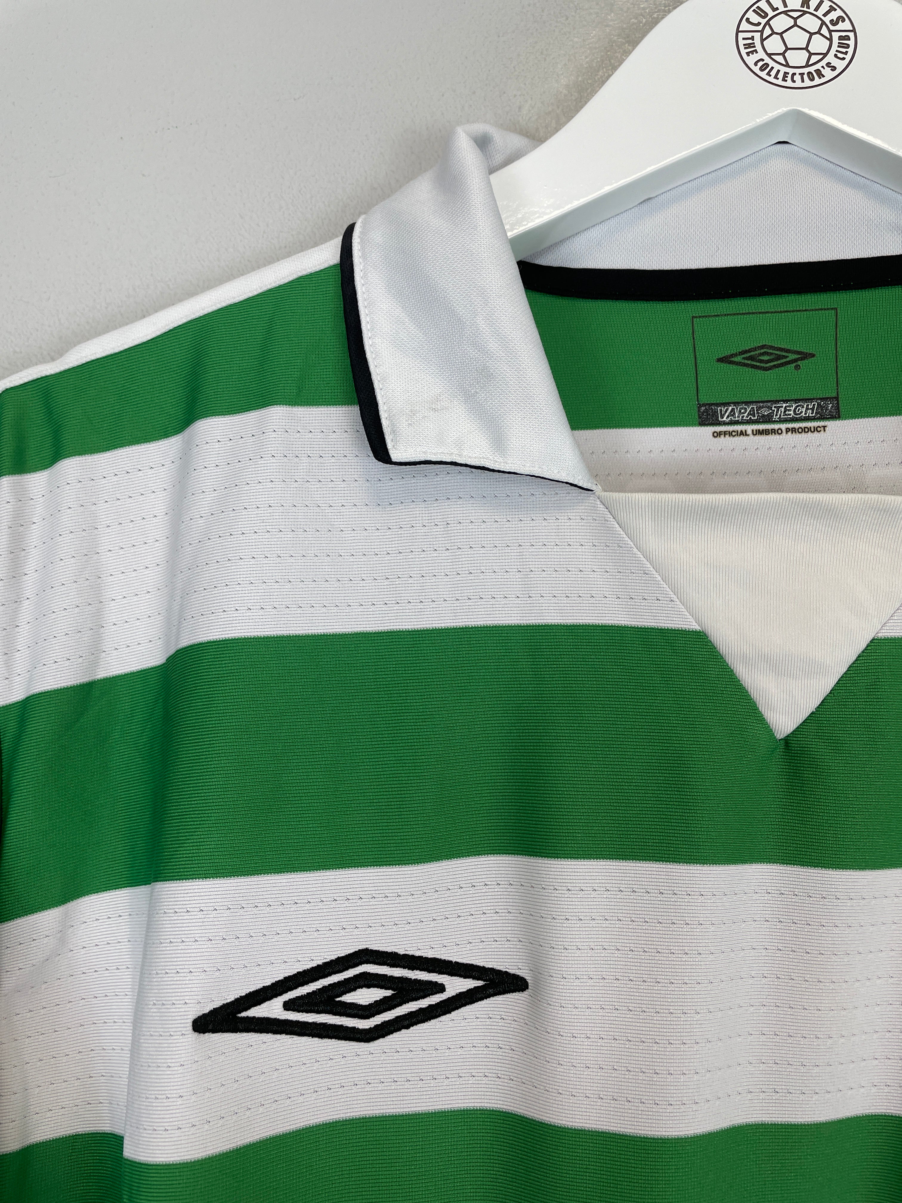 Shop 2004/05 CELTIC JUNINHO #7 HOME SHIRT (L) UMBRO, classic football shirts, vintage football shirts & retro soccer jerseys at Cult Kits