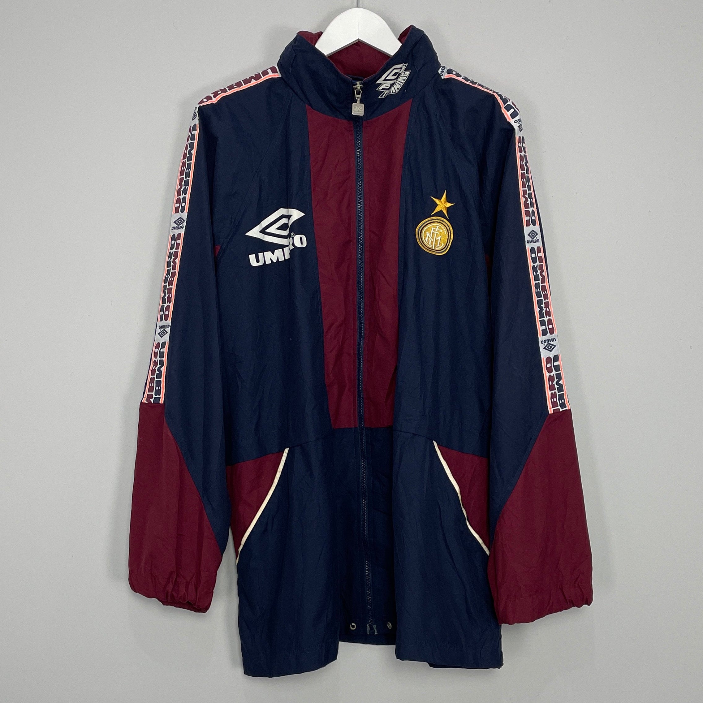 Shop 1997/98 INTER MILAN TRAINING JACKET (M) UMBRO, classic football shirts, vintage football shirts & retro soccer jerseys at Cult Kits