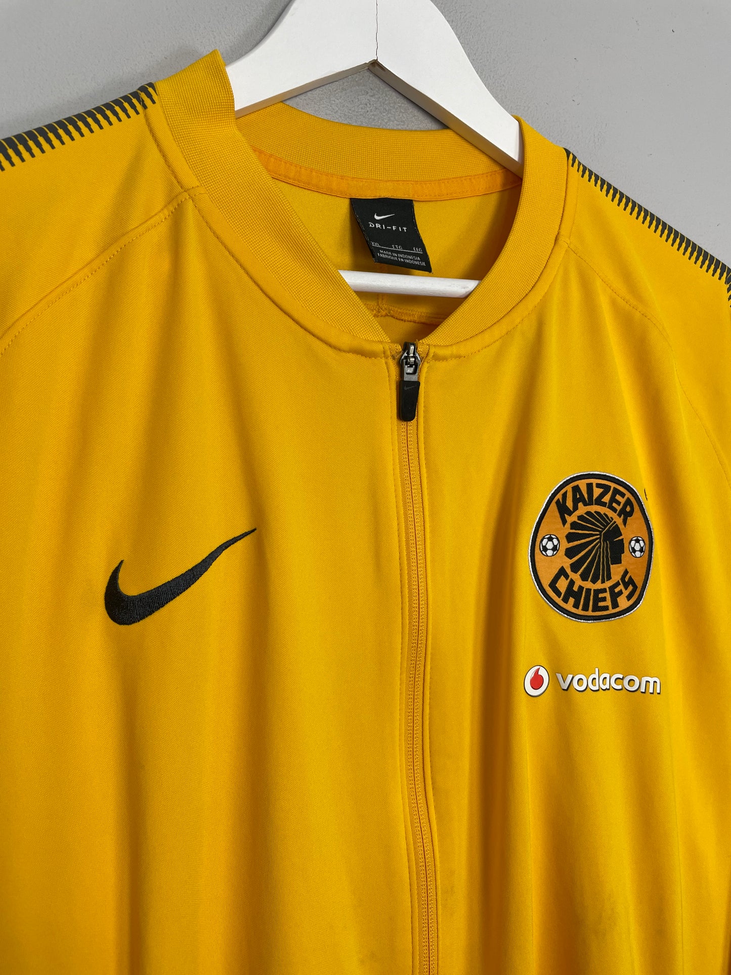 2017/18 KAIZER CHIEFS TRACK JACKET (XXL) NIKE