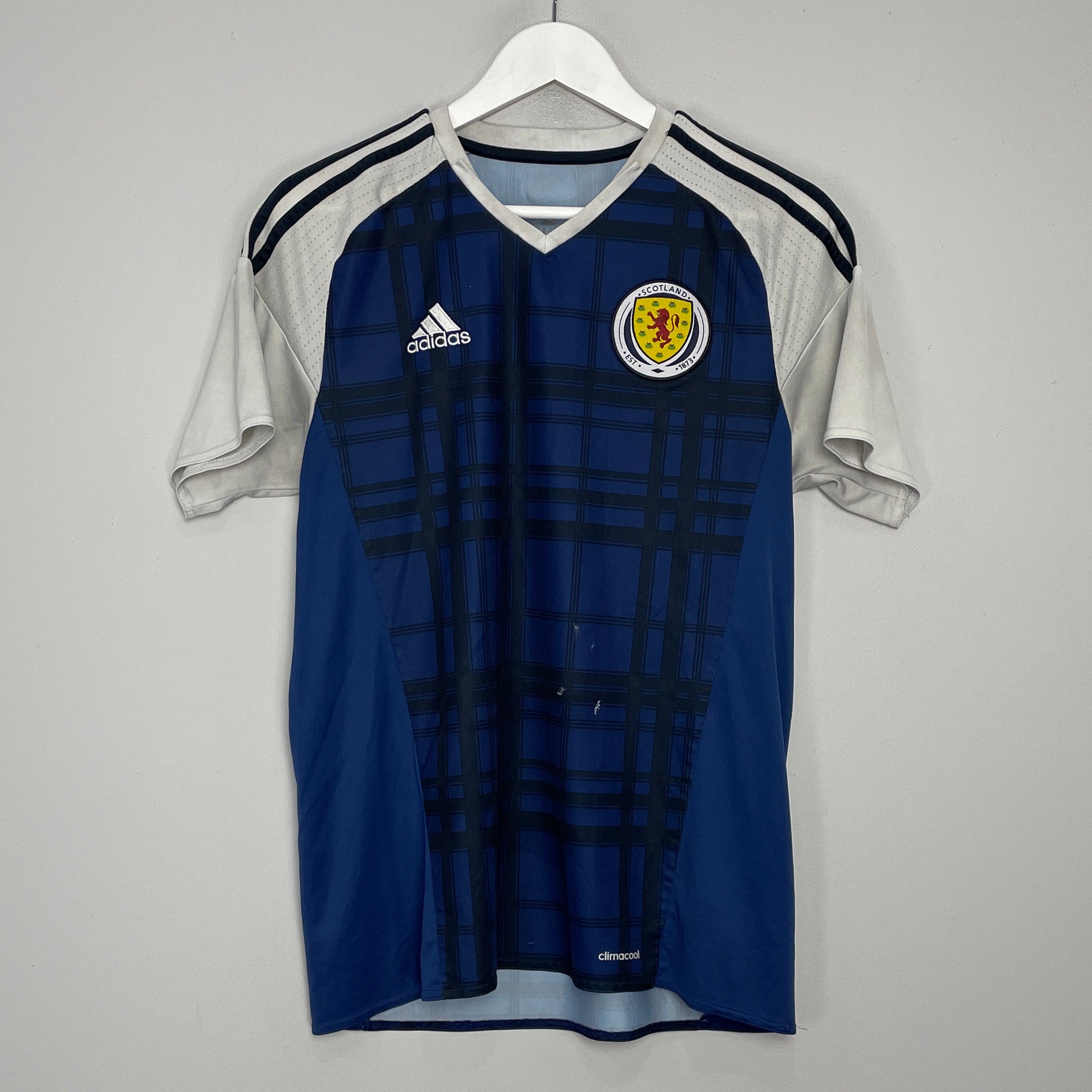 Shop 2016/17 SCOTLAND HOME SHIRT (M) ADIDAS, classic football shirts, vintage football shirts & retro soccer jerseys at Cult Kits