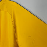 Shop 2017/18 KAIZER CHIEFS TRACK JACKET (XXL) NIKE, classic football shirts, vintage football shirts & retro soccer jerseys at Cult Kits