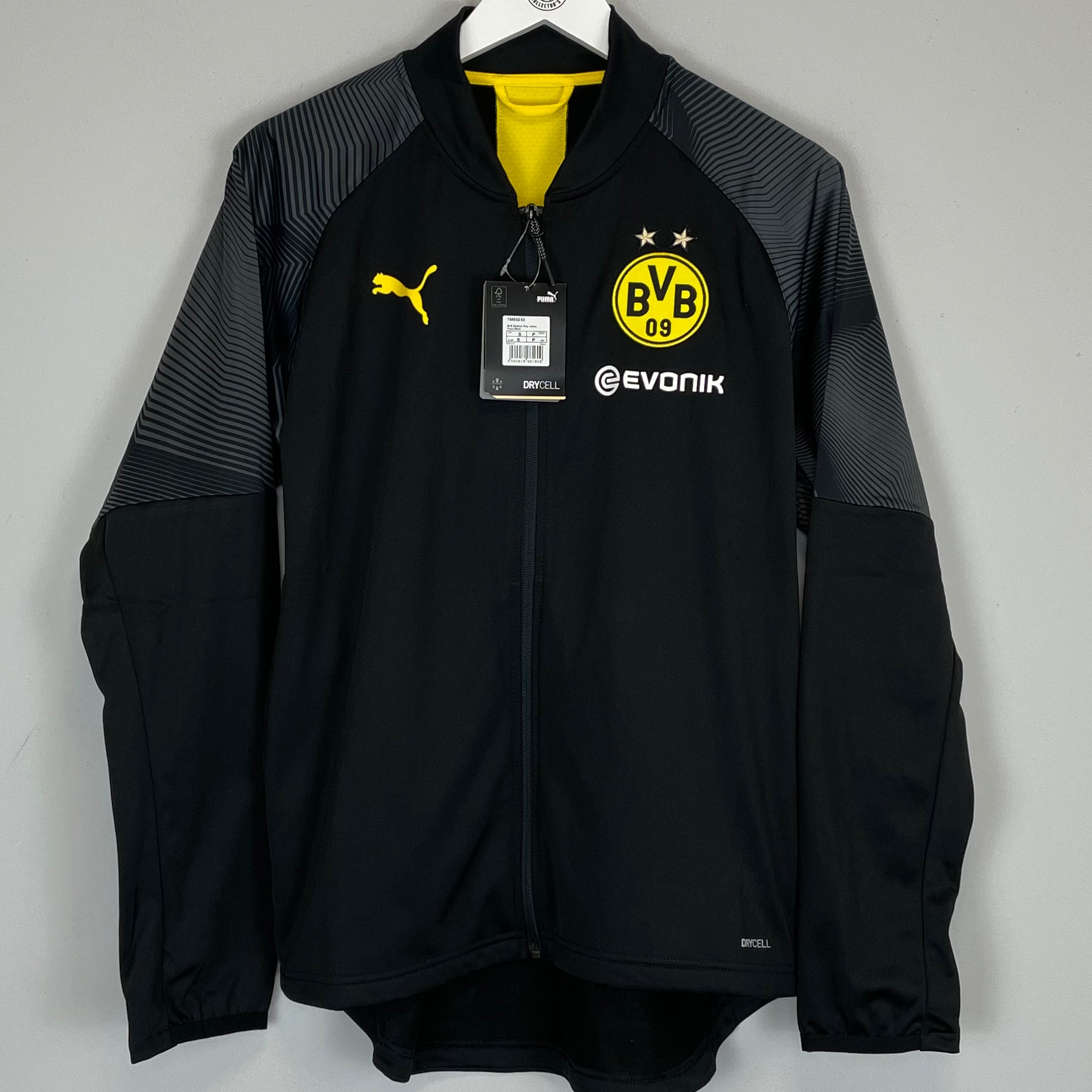 Shop 2018/19 DORTMUND *BNWT* TRACK JACKET (S) PUMA, classic football shirts, vintage football shirts & retro soccer jerseys at Cult Kits