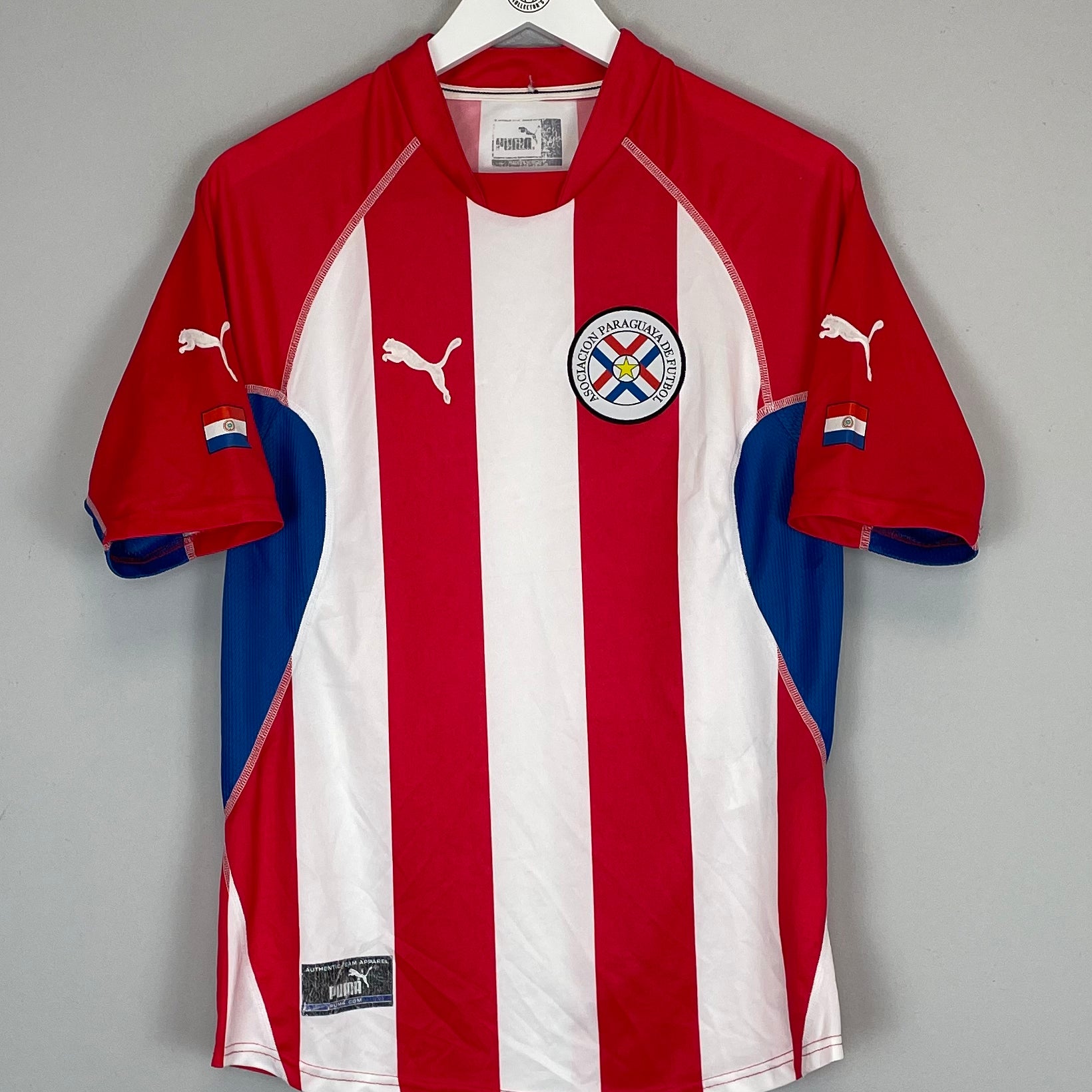 Shop 2002/04 PARAGUAY HOME SHIRT (M) PUMA, classic football shirts, vintage football shirts & retro soccer jerseys at Cult Kits