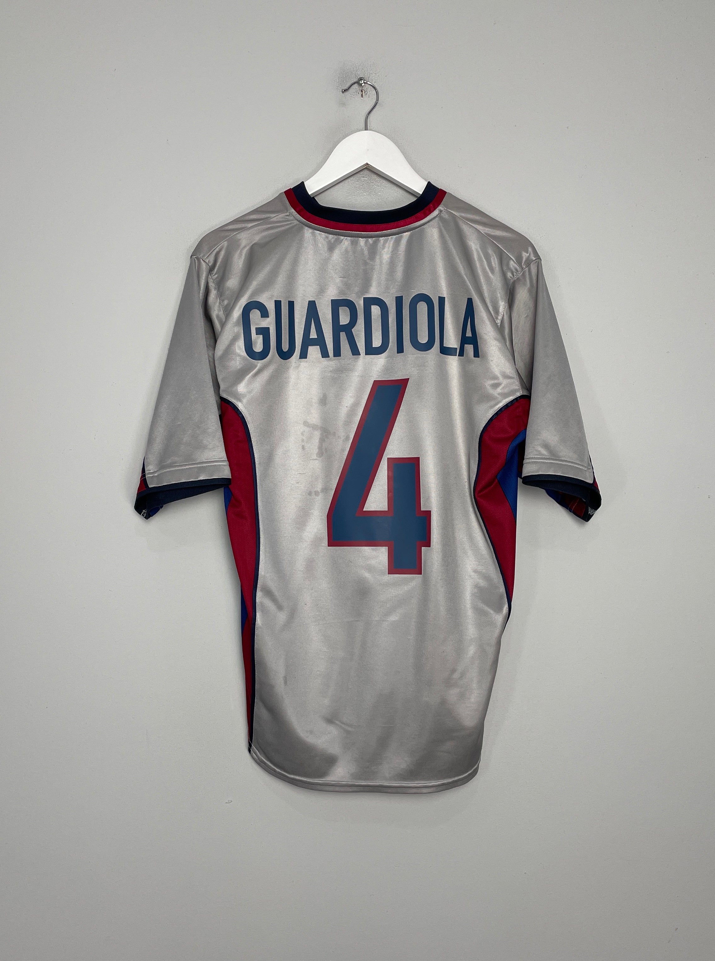 Shop 1998/01 BARCELONA GUARDIOLA #4 AWAY SHIRT (M) NIKE, classic football shirts, vintage football shirts & retro soccer jerseys at Cult Kits