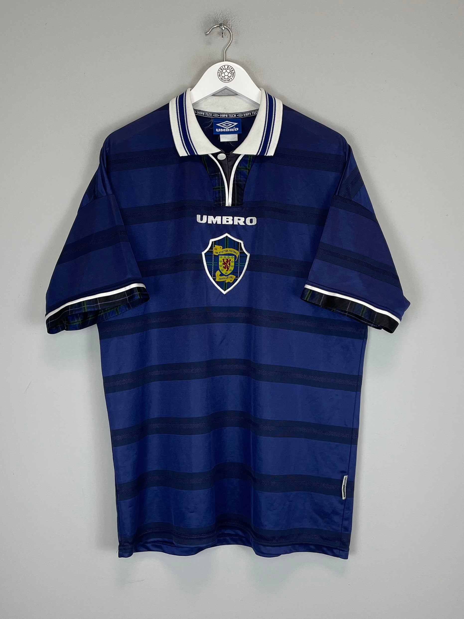 Shop 1998/00 SCOTLAND HOME SHIRT (XL) UMBRO, classic football shirts, vintage football shirts & retro soccer jerseys at Cult Kits