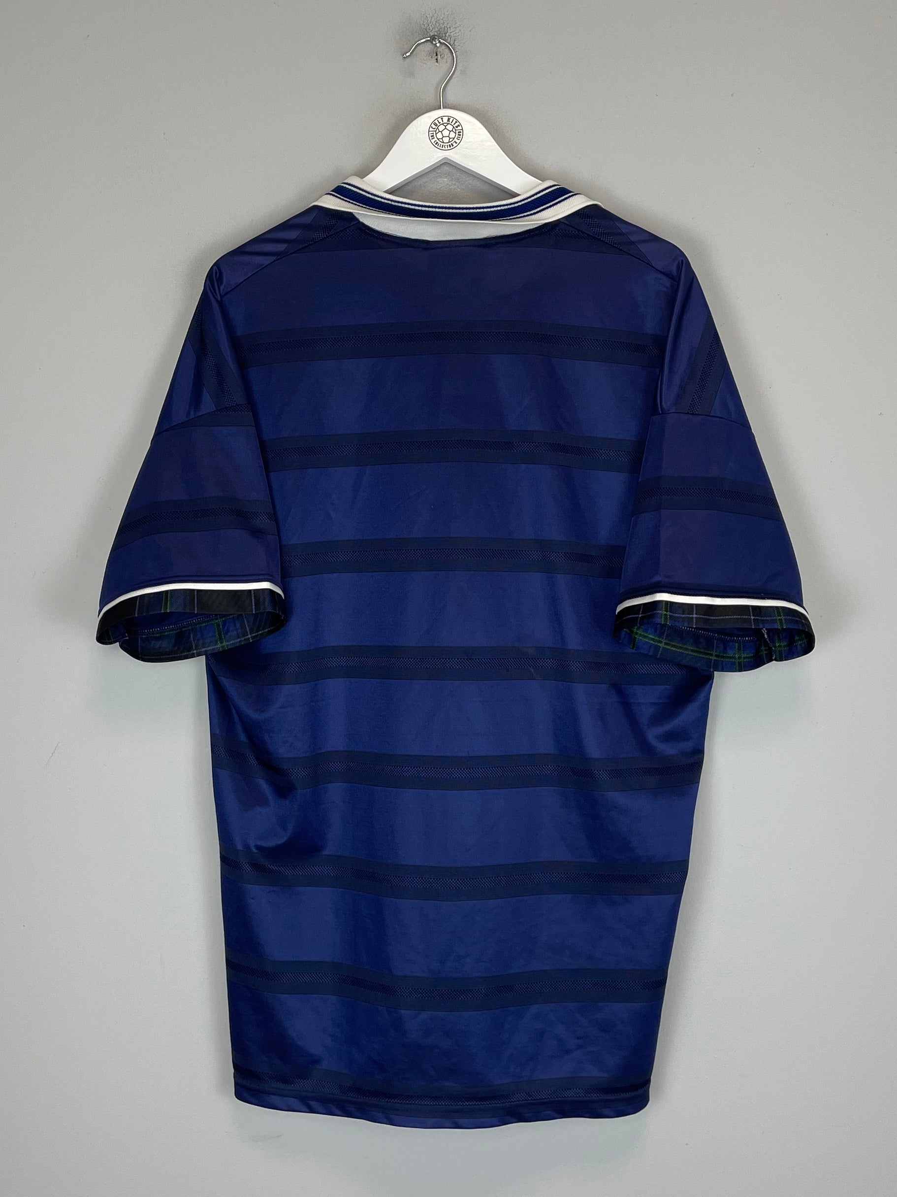 Shop 1998/00 SCOTLAND HOME SHIRT (XL) UMBRO, classic football shirts, vintage football shirts & retro soccer jerseys at Cult Kits
