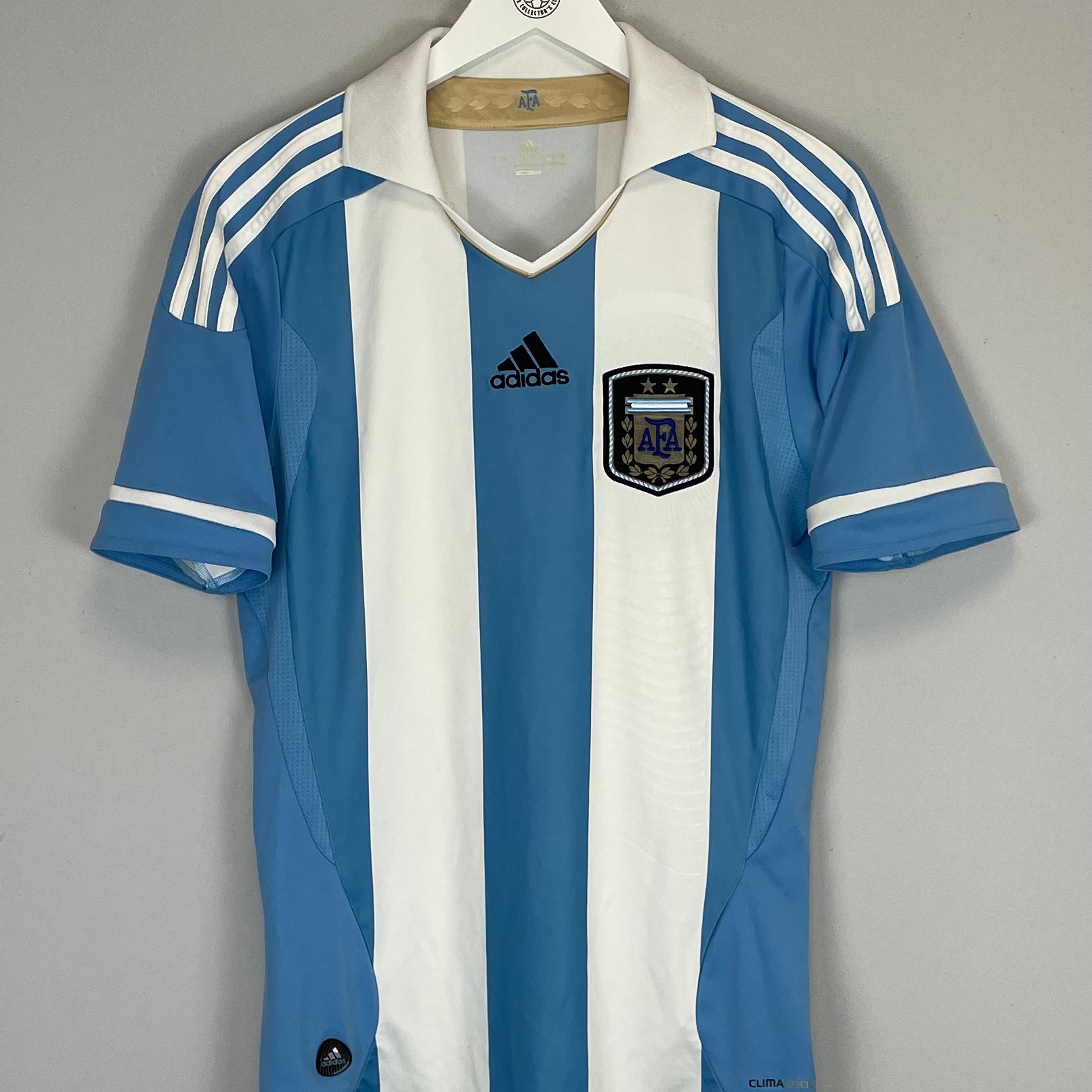 Shop 2011/13 ARGENTINA HOME SHIRT (S) ADIDAS, classic football shirts, vintage football shirts & retro soccer jerseys at Cult Kits