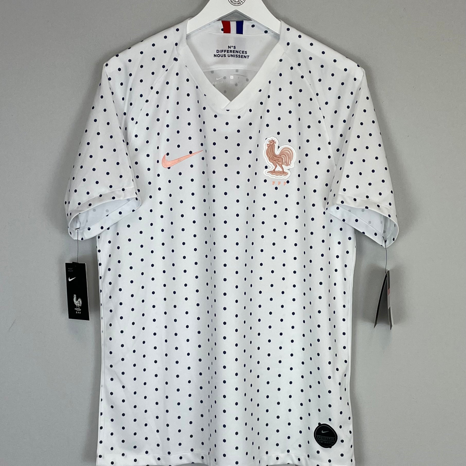 Shop 2019/20 FRANCE WOMENS *BNWT* AWAY SHIRT (MENS L) NIKE, classic football shirts, vintage football shirts & retro soccer jerseys at Cult Kits