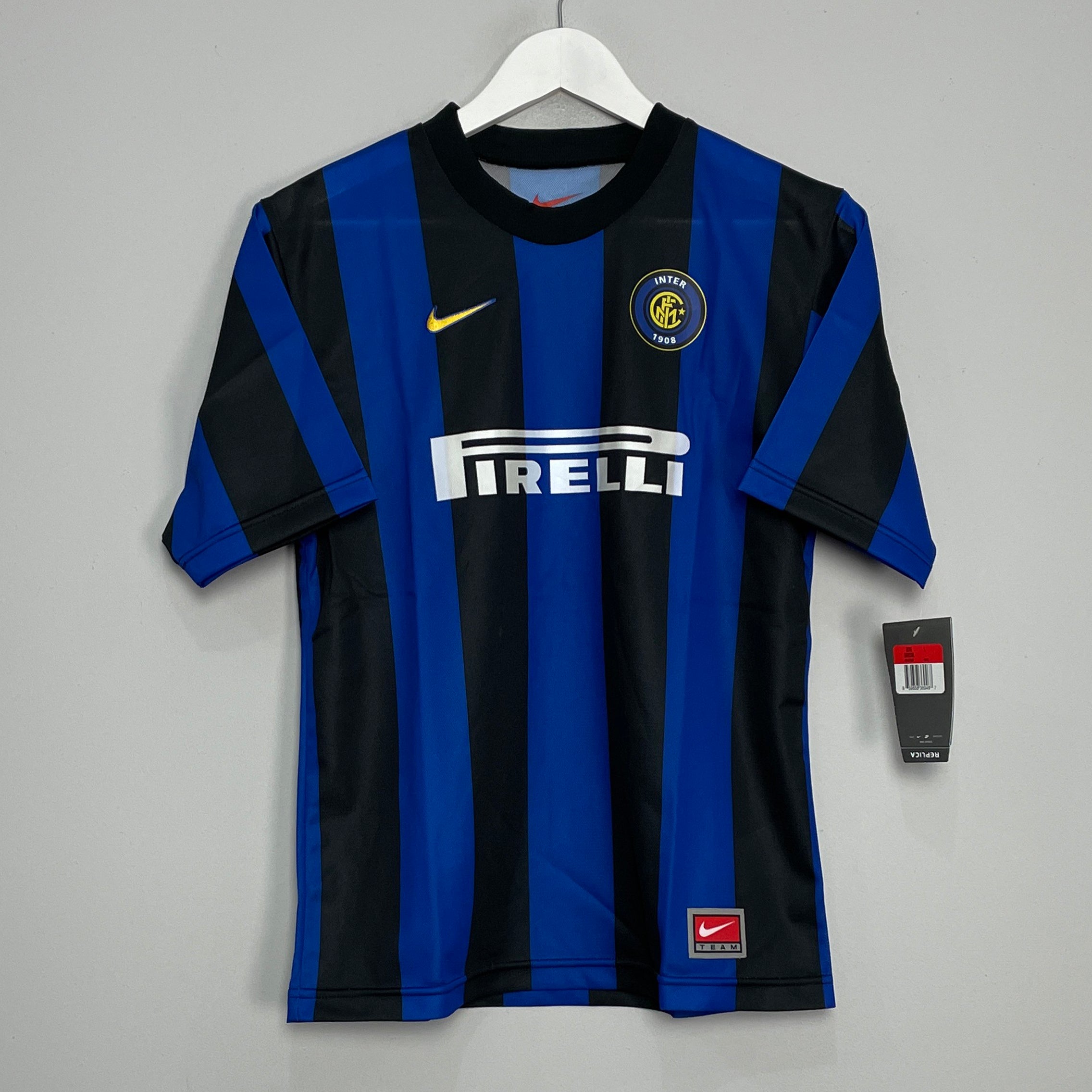 Shop 1999/00 INTER MILAN *BNWT* HOME SHIRT (L.KIDS) NIKE, classic football shirts, vintage football shirts & retro soccer jerseys at Cult Kits