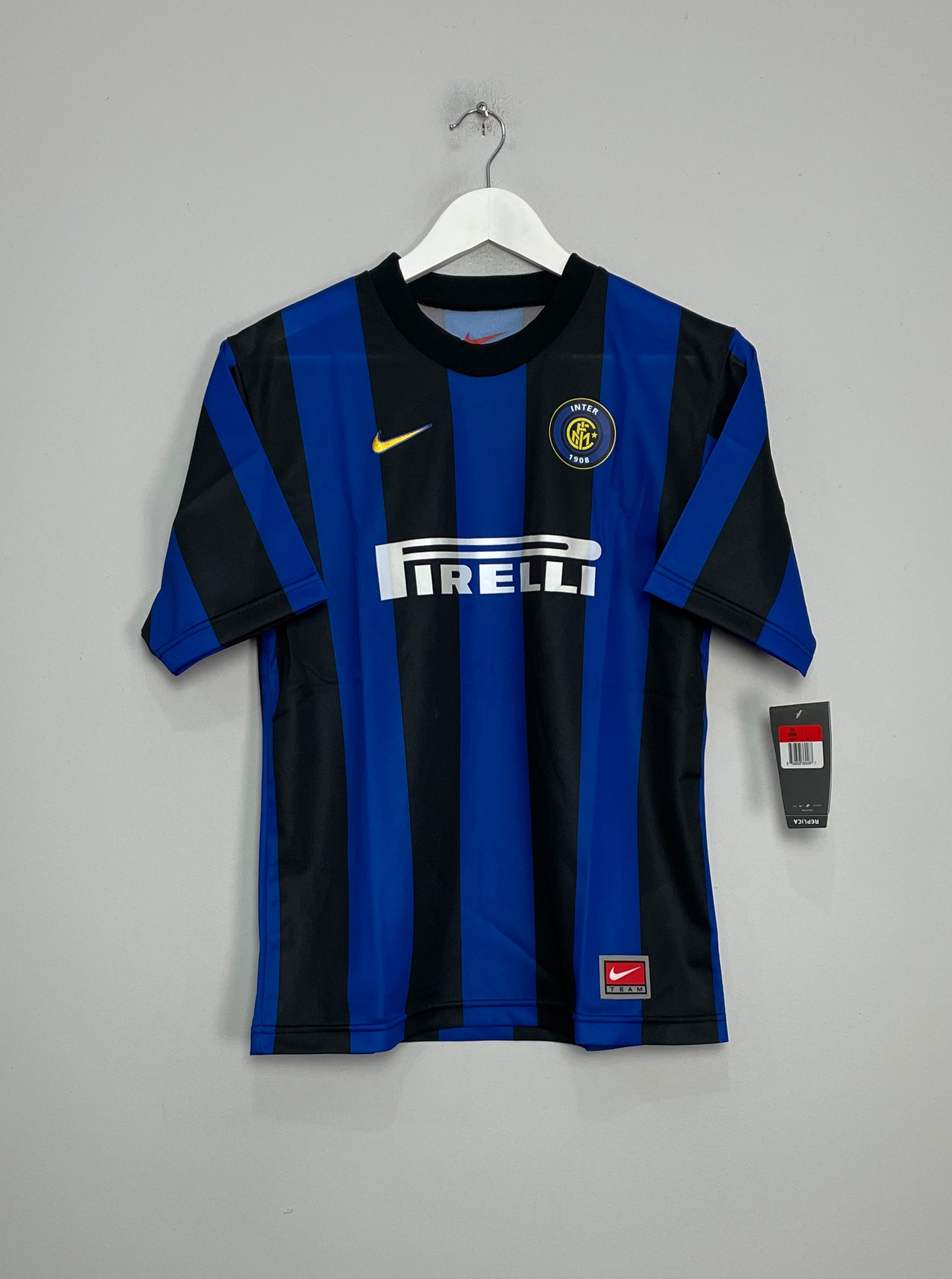 Shop 1999/00 INTER MILAN *BNWT* HOME SHIRT (L.KIDS) NIKE, classic football shirts, vintage football shirts & retro soccer jerseys at Cult Kits