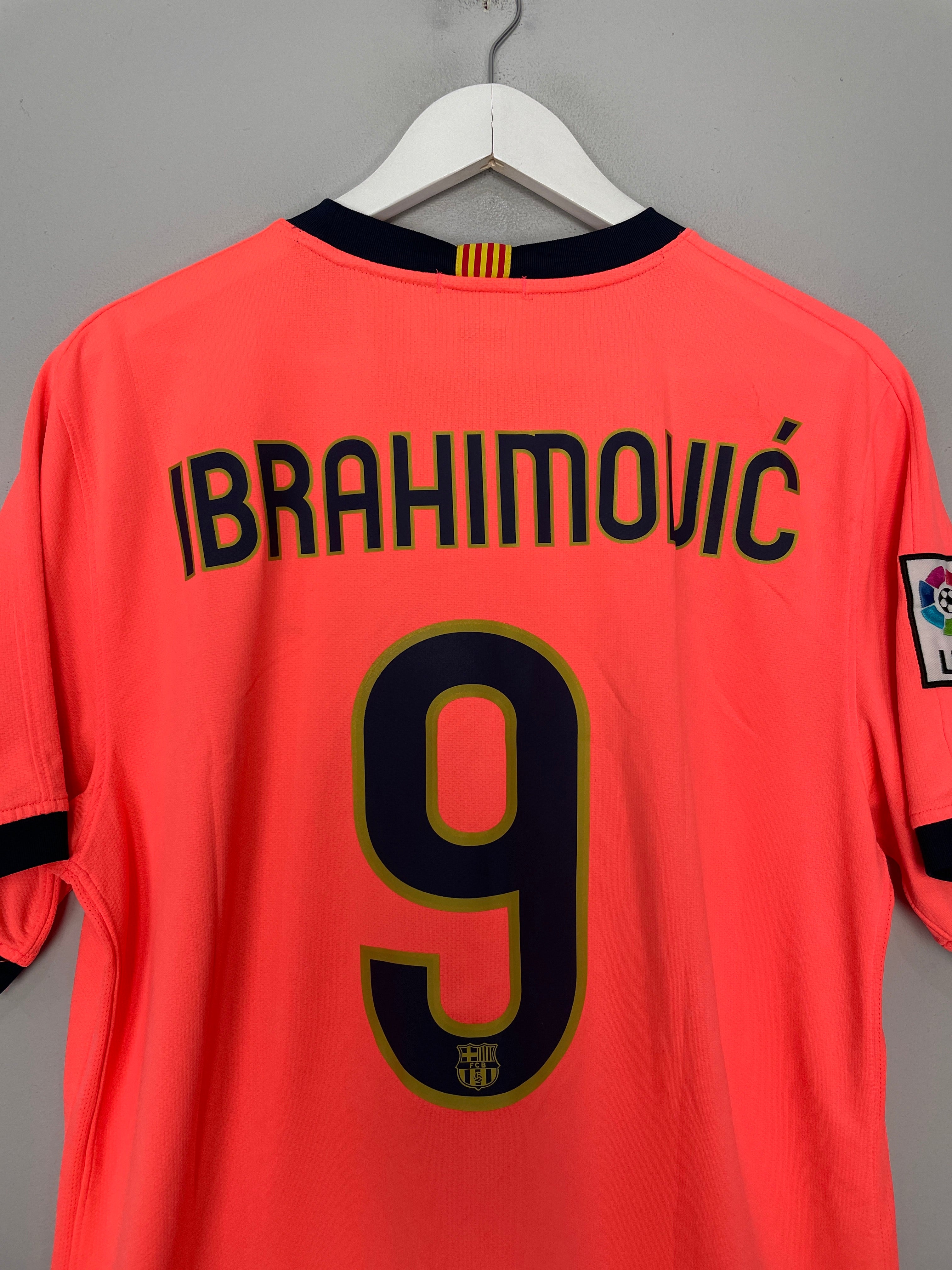 Shop 2009/10 BARCELONA IBRAHIMOVIC #10 AWAY SHIRT (L) NIKE, classic football shirts, vintage football shirts & retro soccer jerseys at Cult Kits