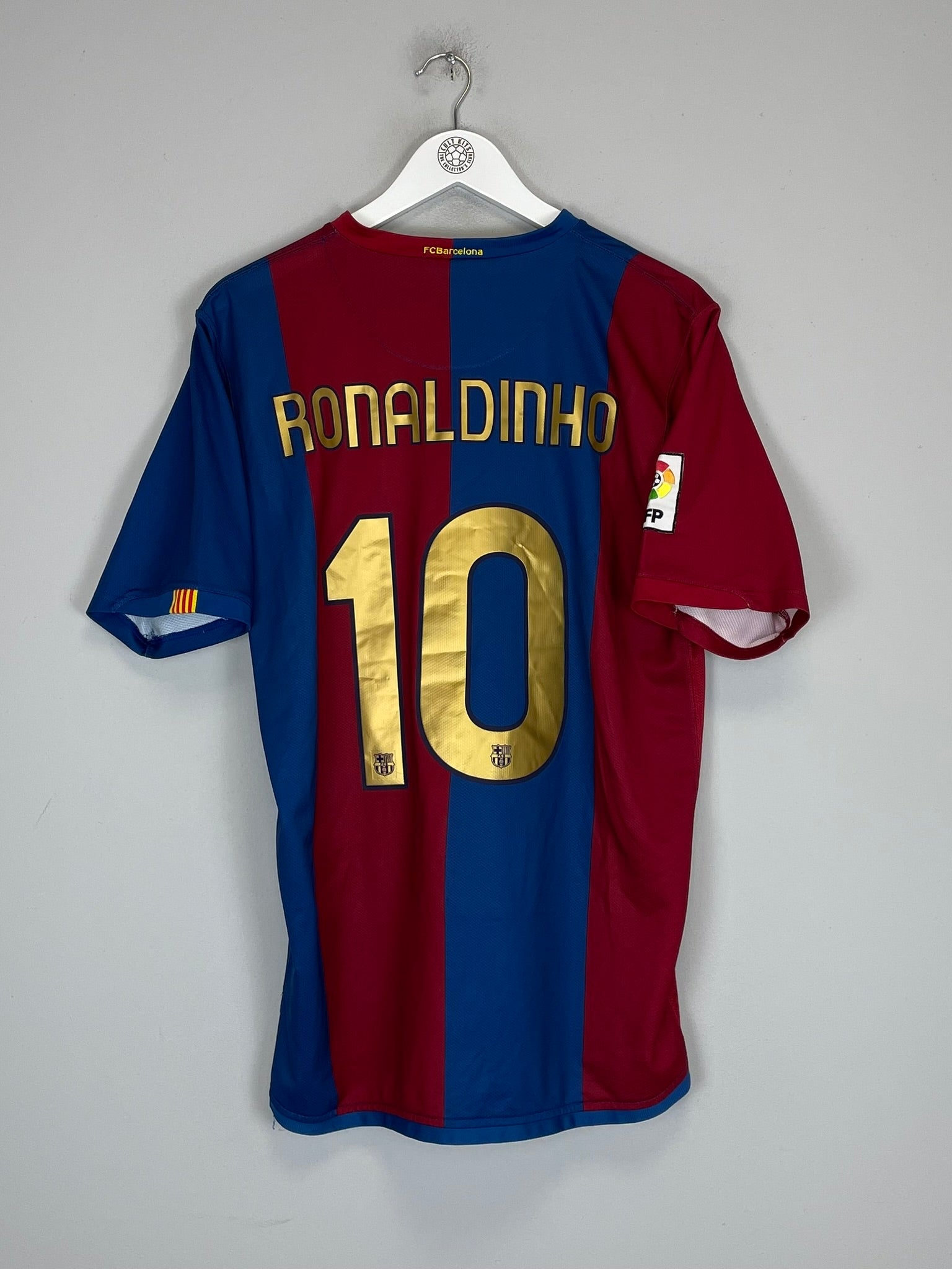 Shop 2006/07 BARCELONA RONALDINHO #10 HOME SHIRT (L) NIKE, classic football shirts, vintage football shirts & retro soccer jerseys at Cult Kits
