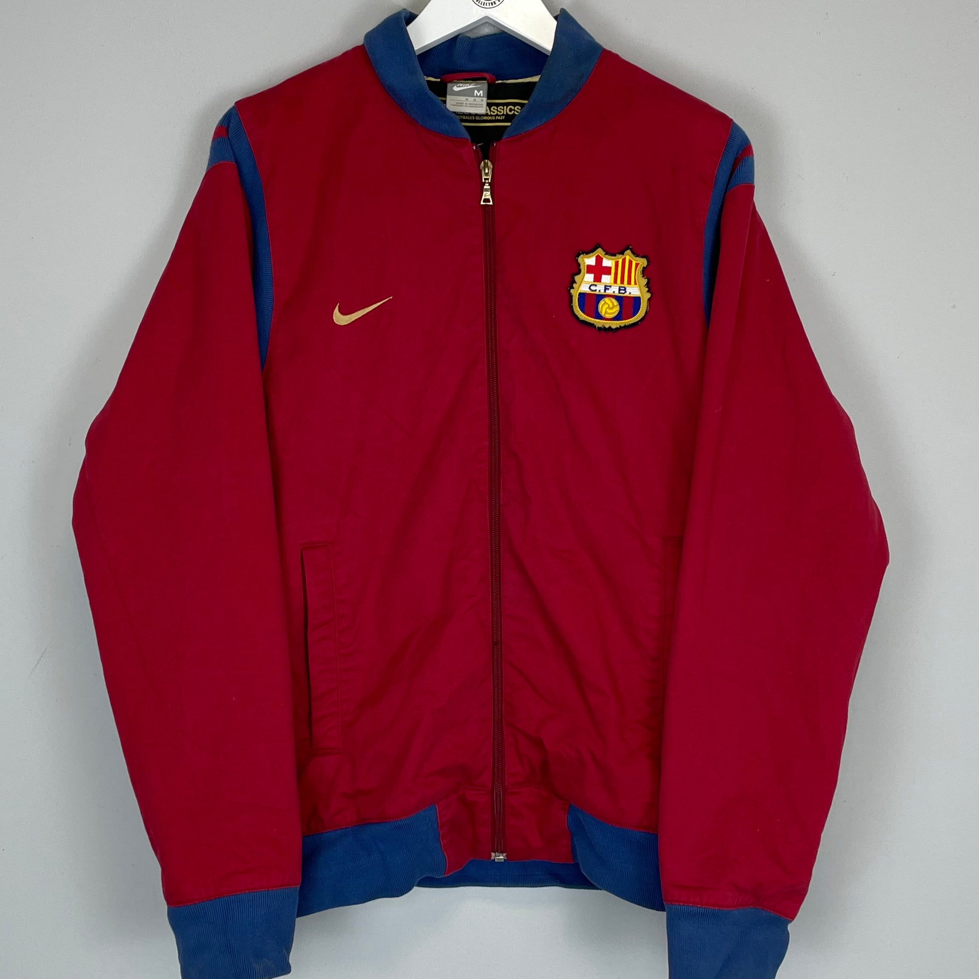 Shop 2007/08 BARCELONA TRACK JACKET (M) NIKE, classic football shirts, vintage football shirts & retro soccer jerseys at Cult Kits