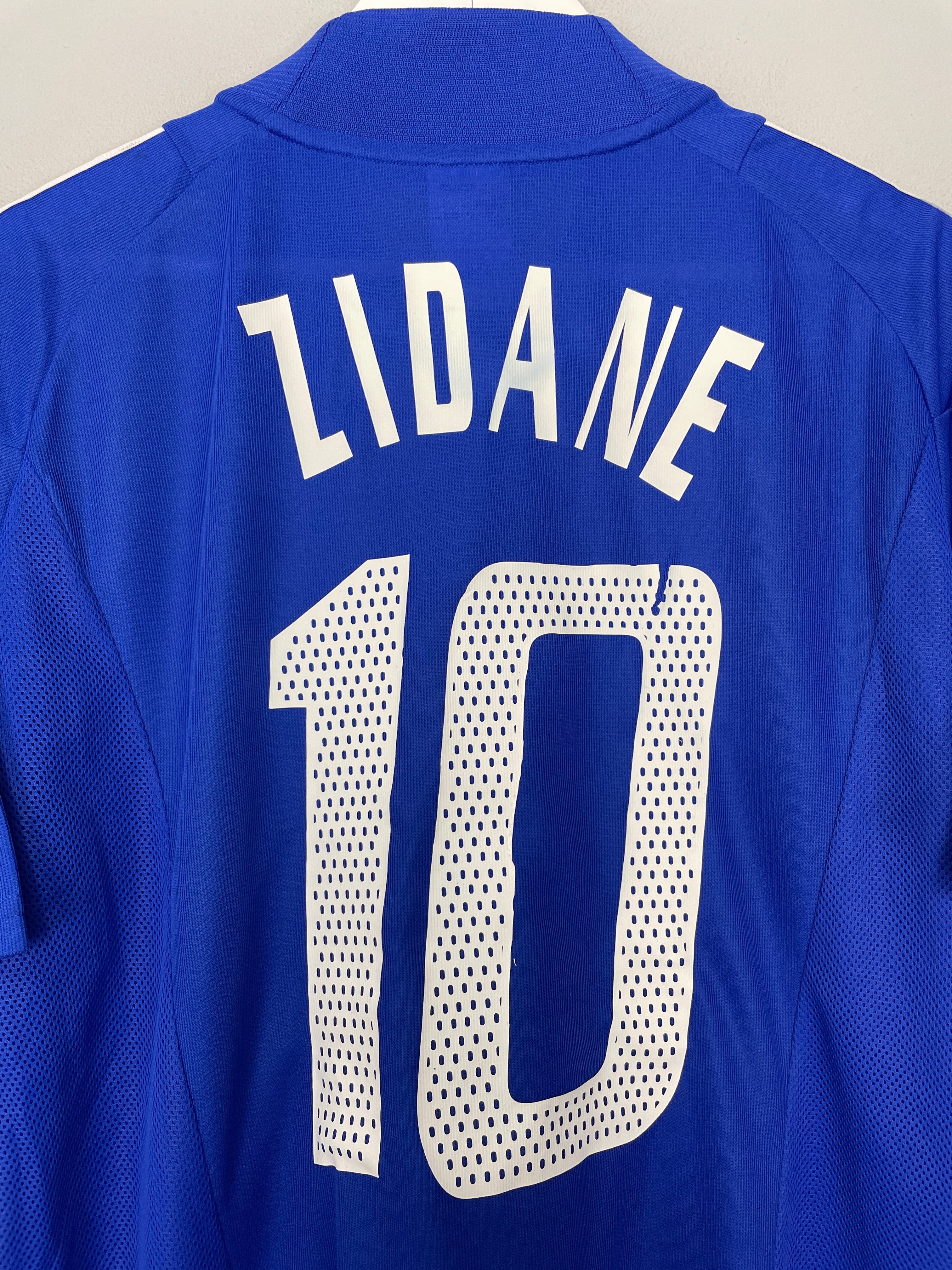 Shop 2002/04 FRANCE ZIDANE #10 HOME SHIRT (L) ADIDAS, classic football shirts, vintage football shirts & retro soccer jerseys at Cult Kits