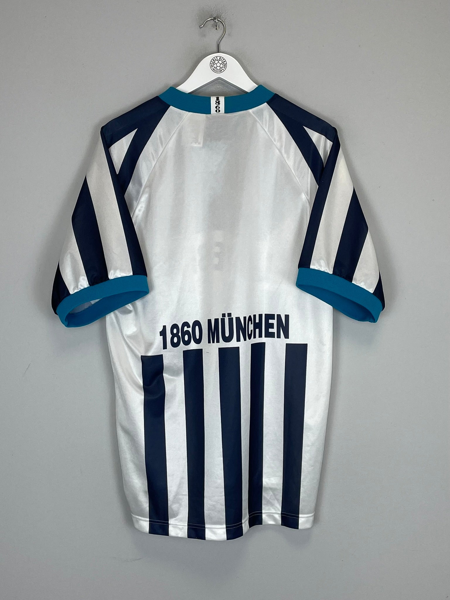 Shop 1995/96 1860 MUNICH AWAY SHIRT (L) NIKE, classic football shirts, vintage football shirts & retro soccer jerseys at Cult Kits