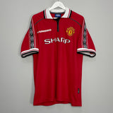 Shop 1998/00 MANCHESTER UNITED BECKHAM #7 HOME SHIRT (XL) UMBRO, classic football shirts, vintage football shirts & retro soccer jerseys at Cult Kits