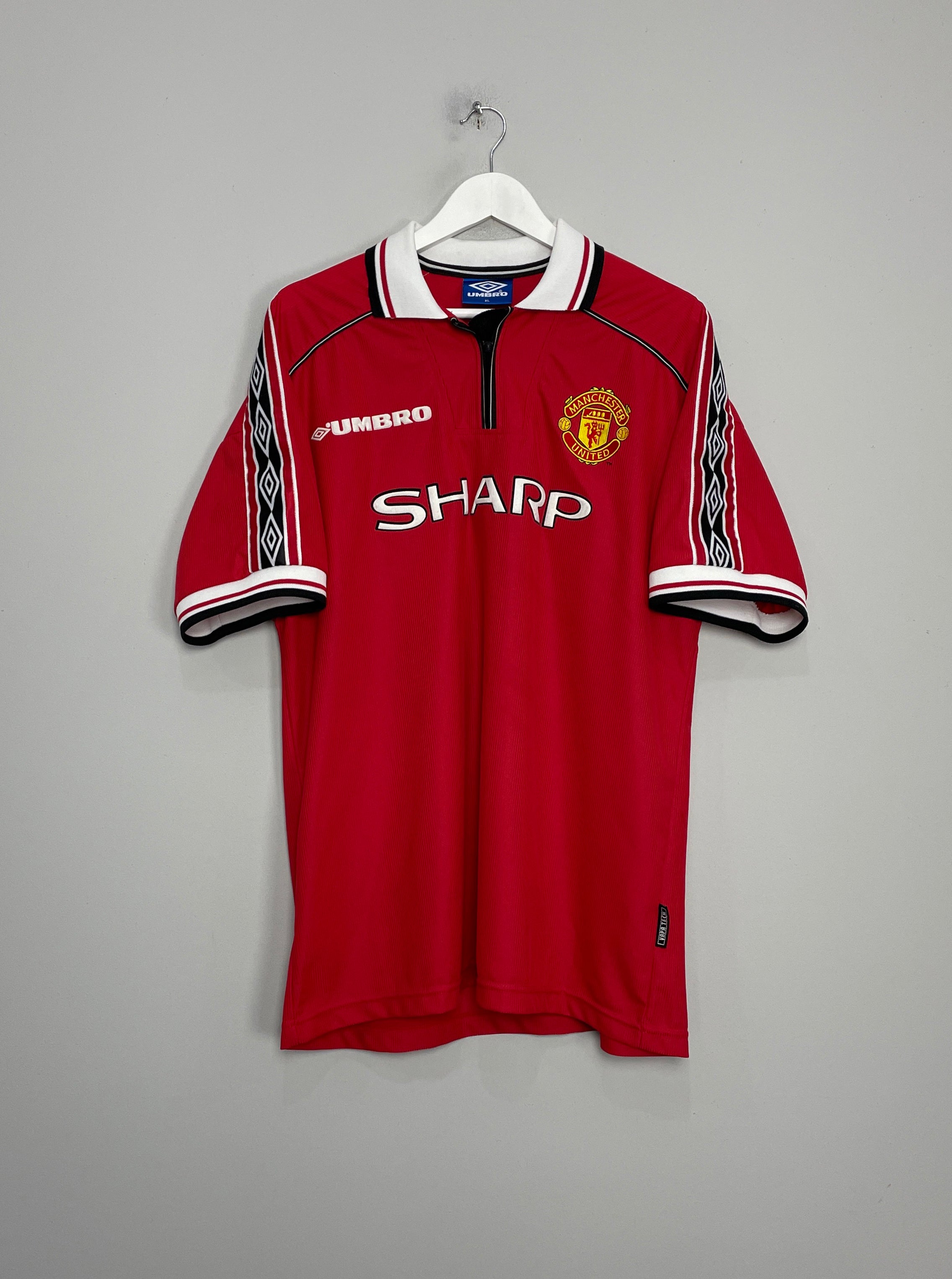 Shop 1998/00 MANCHESTER UNITED BECKHAM #7 HOME SHIRT (XL) UMBRO, classic football shirts, vintage football shirts & retro soccer jerseys at Cult Kits