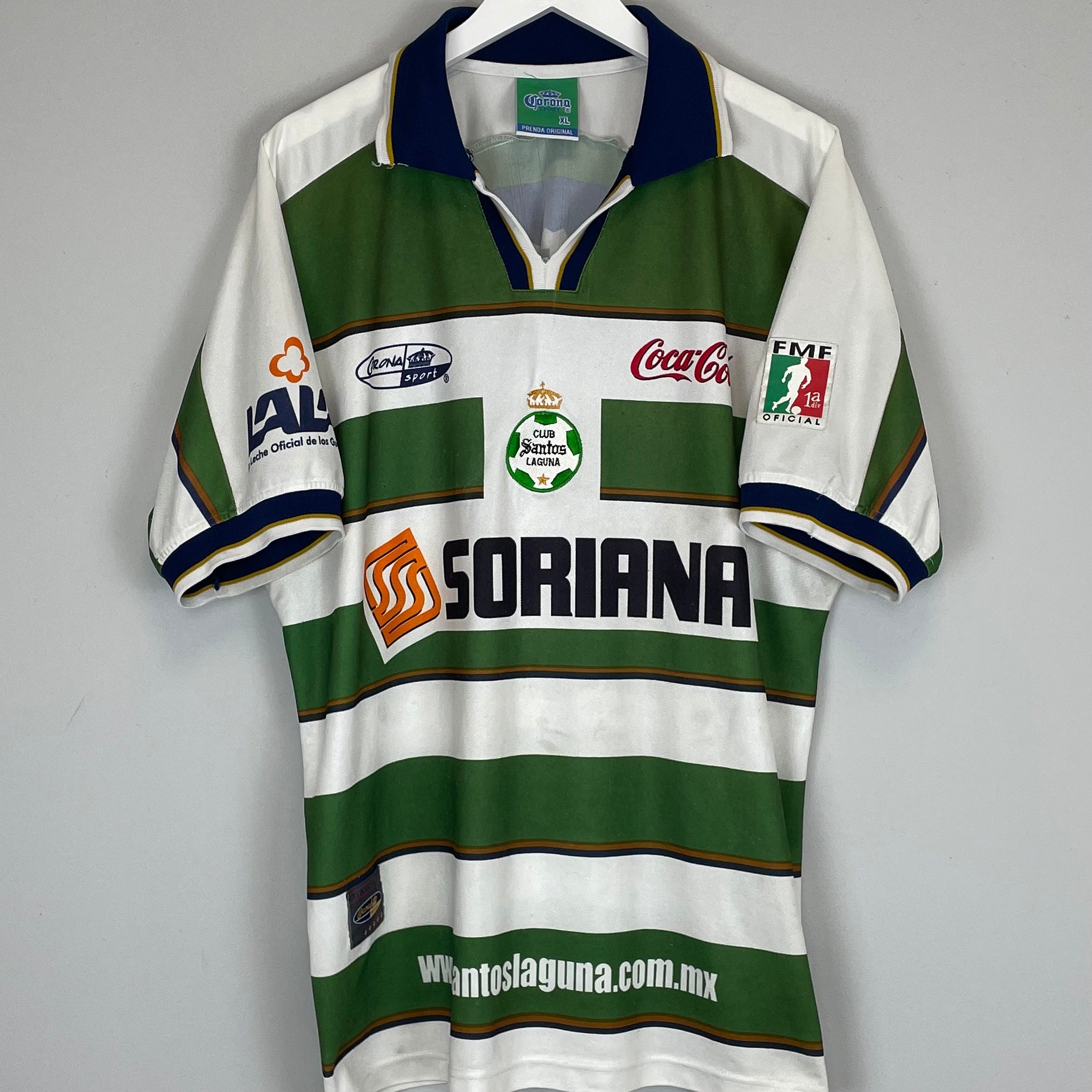 Shop 2000/01 SANTOS LAGUNA #18 HOME SHIRT (XL) CORONA SPORT, classic football shirts, vintage football shirts & retro soccer jerseys at Cult Kits