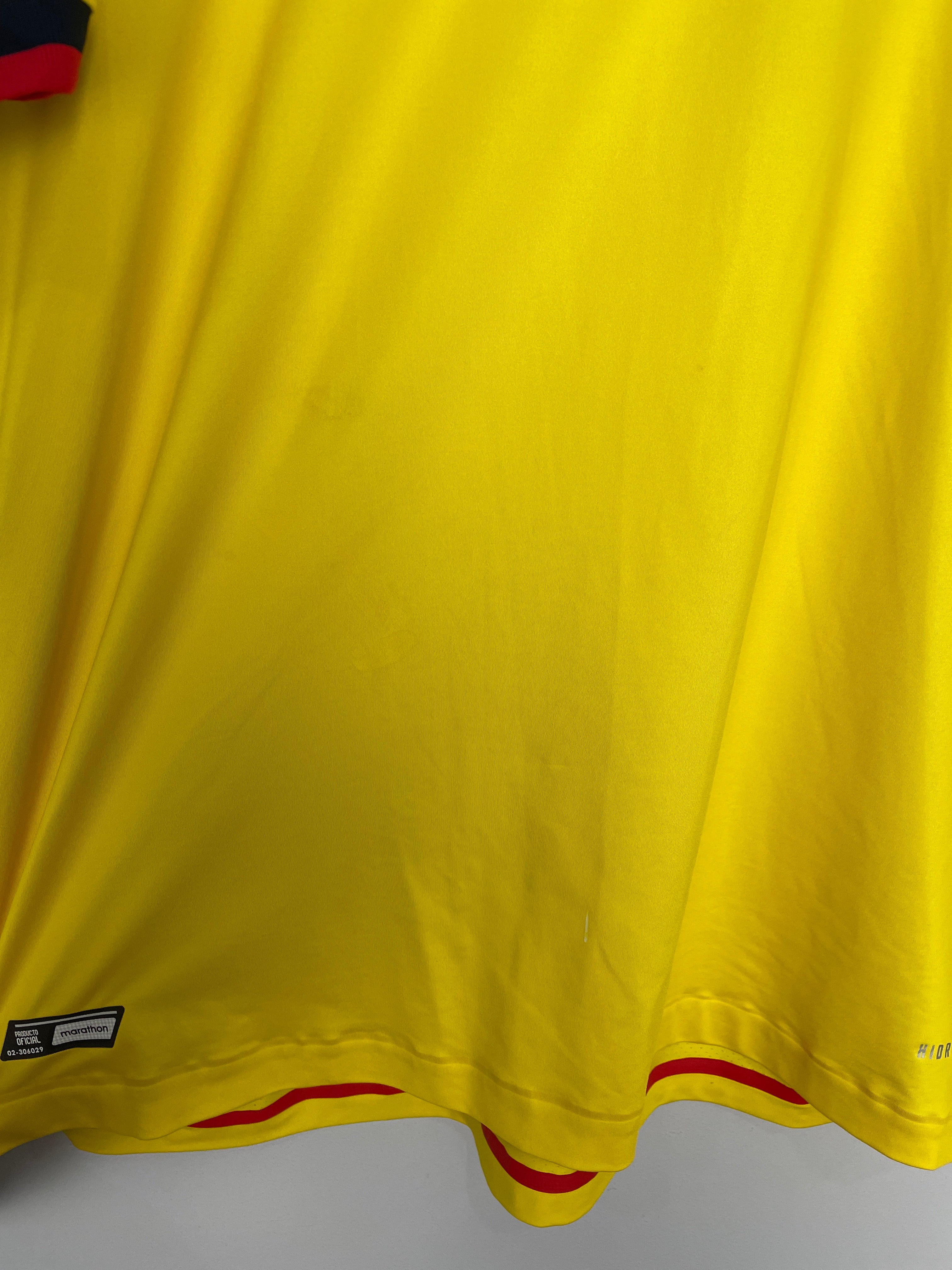 Shop 2019/20 ECUADOR HOME SHIRT (XXXL) MARATHON, classic football shirts, vintage football shirts & retro soccer jerseys at Cult Kits