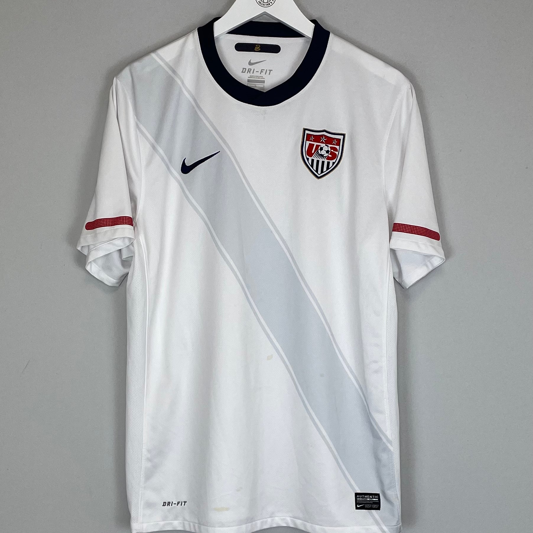 Shop 2010/11 USA HOME SHIRT (L) NIKE, classic football shirts, vintage football shirts & retro soccer jerseys at Cult Kits