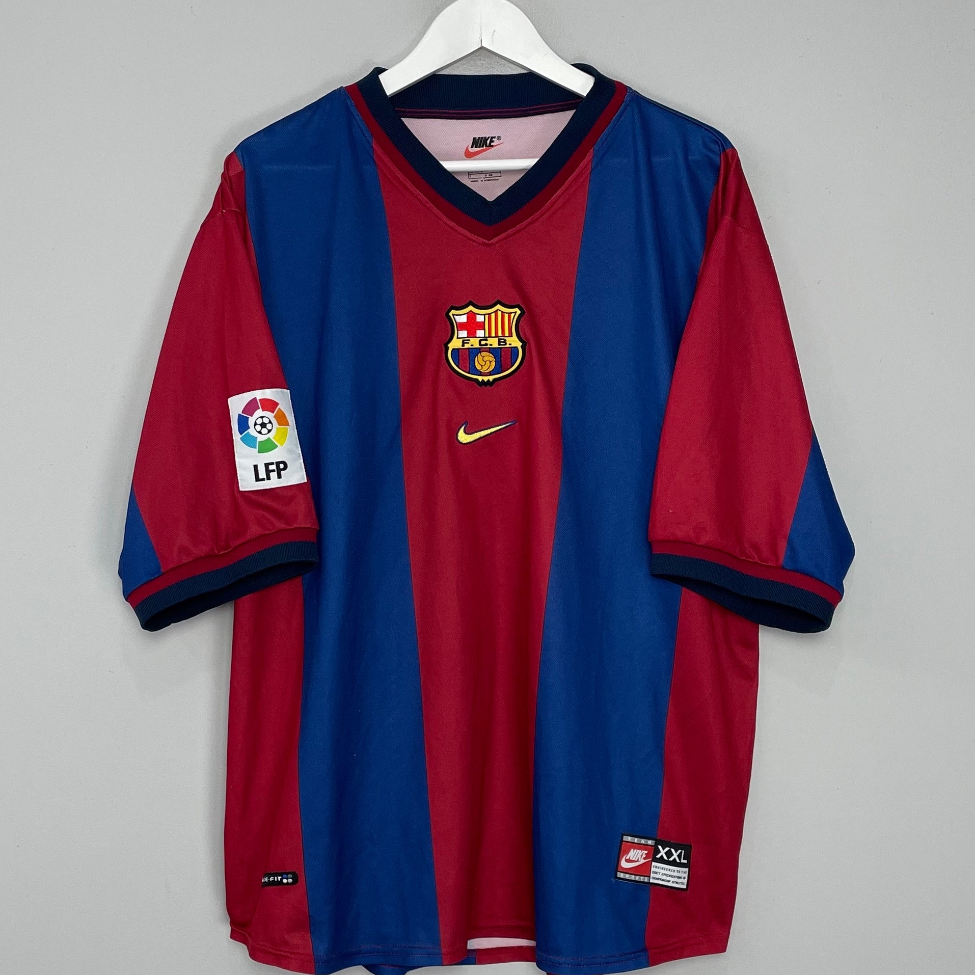 Shop 1998/99 BARCELONA HOME SHIRT (XXL) NIKE, classic football shirts, vintage football shirts & retro soccer jerseys at Cult Kits