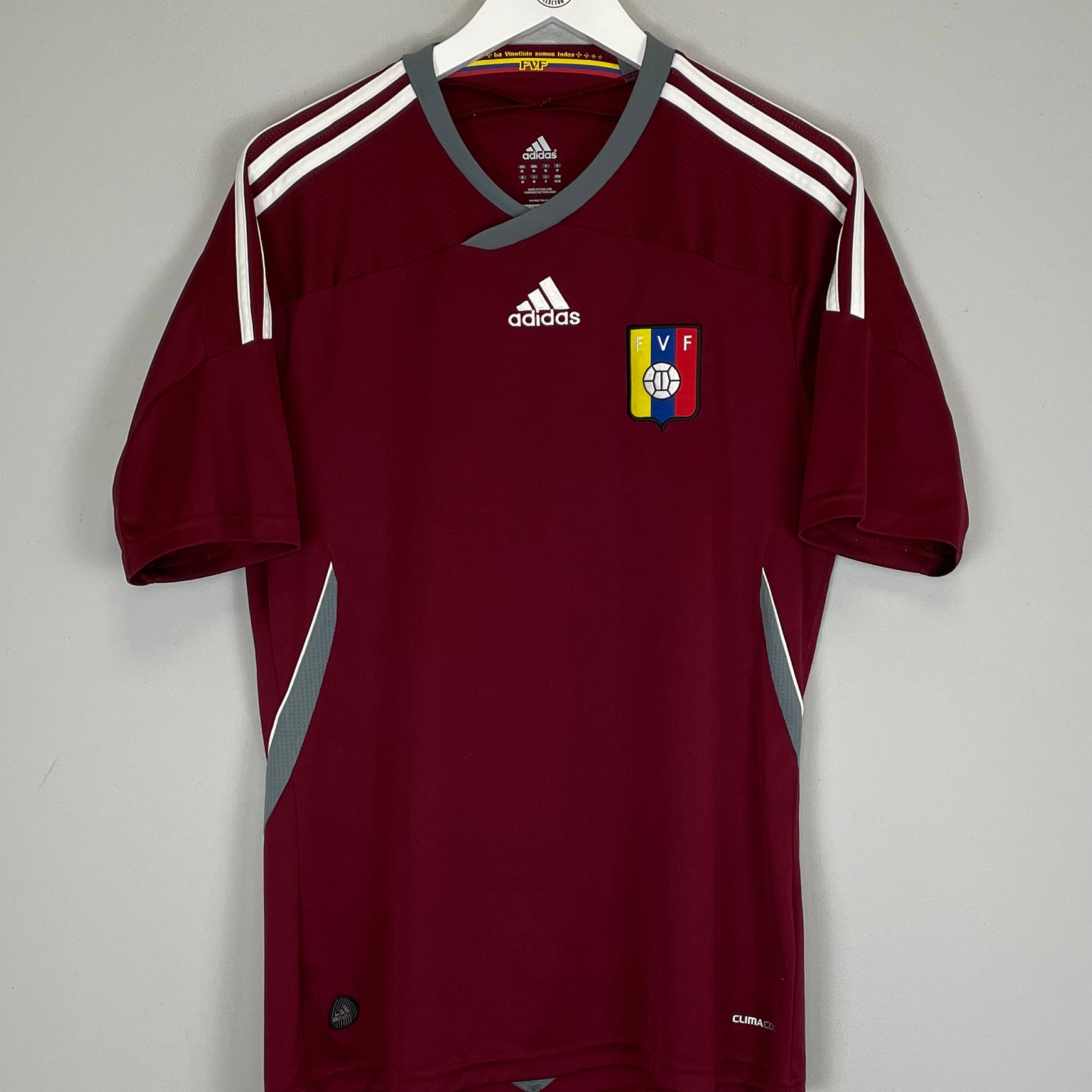 Shop 2012/14 VENEZUELA HOME SHIRT (M) ADIDAS, classic football shirts, vintage football shirts & retro soccer jerseys at Cult Kits