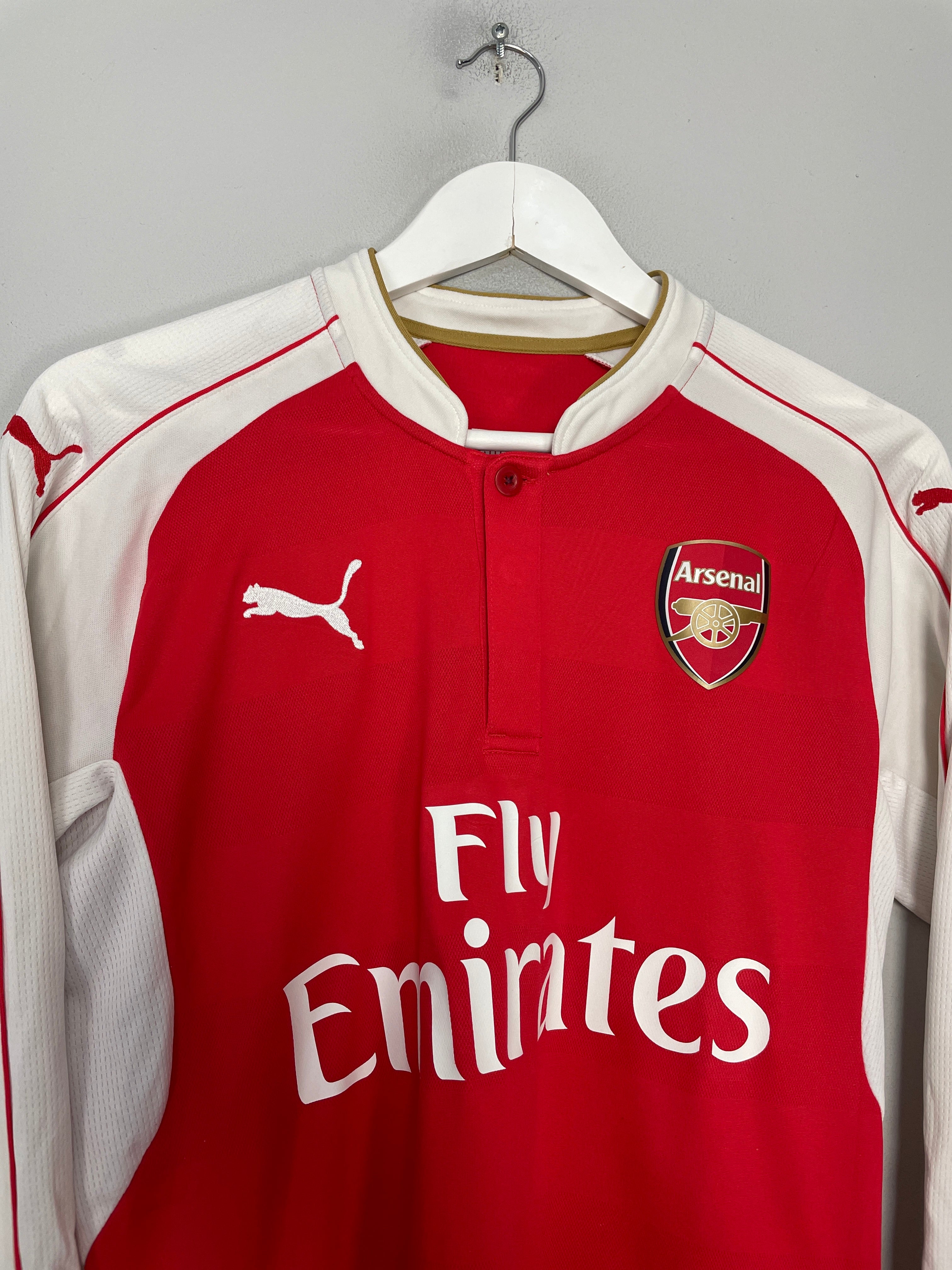 Shop 2015/16 ARSENAL OZIL #11 L/S HOME SHIRT (M) PUMA, classic football shirts, vintage football shirts & retro soccer jerseys at Cult Kits