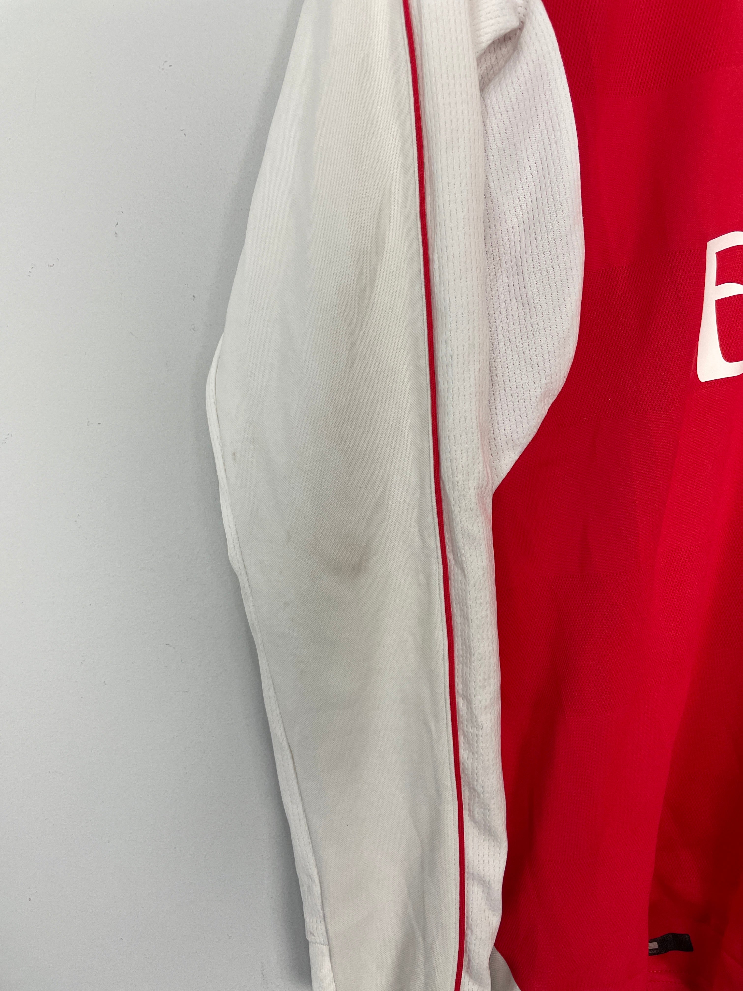 Shop 2015/16 ARSENAL OZIL #11 L/S HOME SHIRT (M) PUMA, classic football shirts, vintage football shirts & retro soccer jerseys at Cult Kits