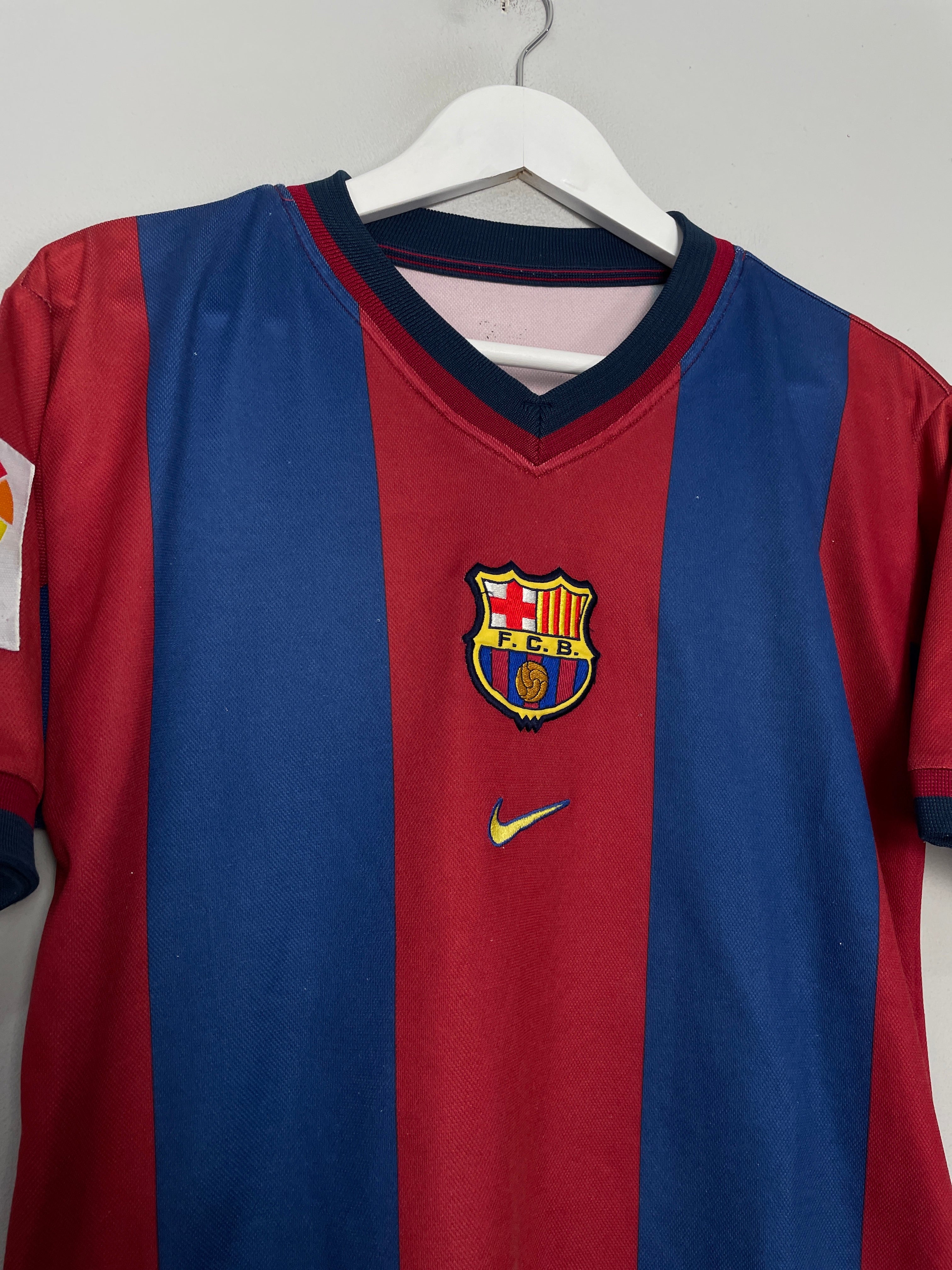 Shop 1998/00 BARCELONA HOME SHIRT (M) NIKE, classic football shirts, vintage football shirts & retro soccer jerseys at Cult Kits