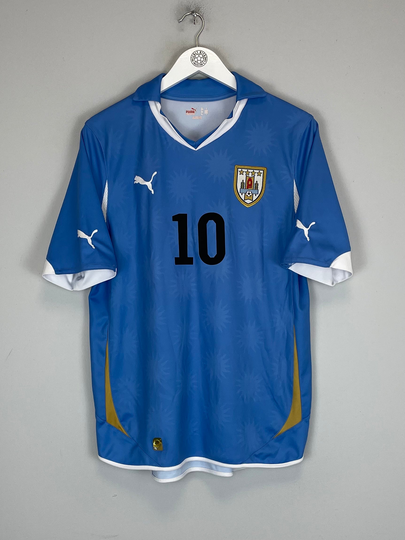 Shop 2010/11 URUGUAY FORLAN #10 HOME SHIRT (L) PUMA, classic football shirts, vintage football shirts & retro soccer jerseys at Cult Kits