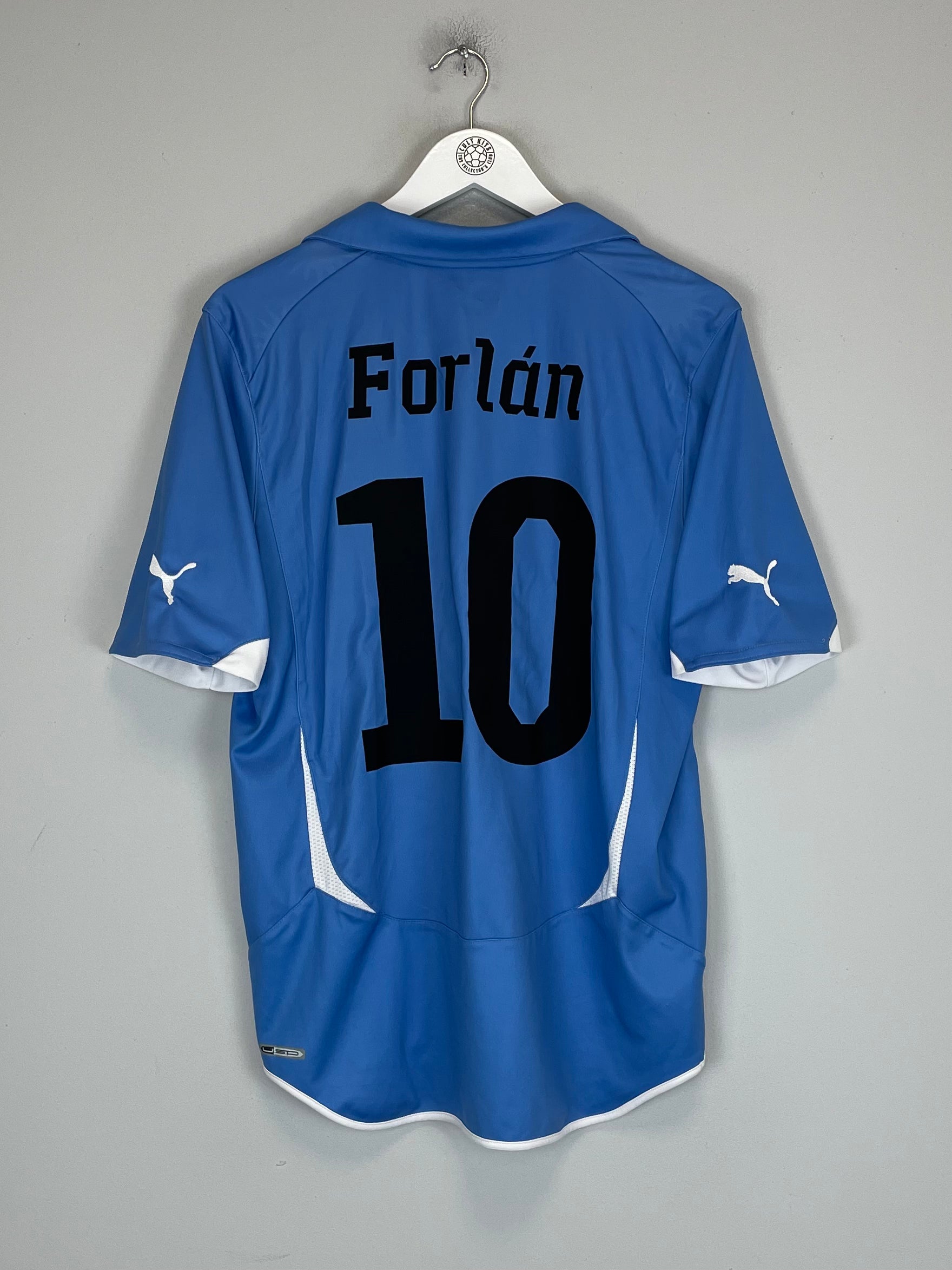 Shop 2010/11 URUGUAY FORLAN #10 HOME SHIRT (L) PUMA, classic football shirts, vintage football shirts & retro soccer jerseys at Cult Kits