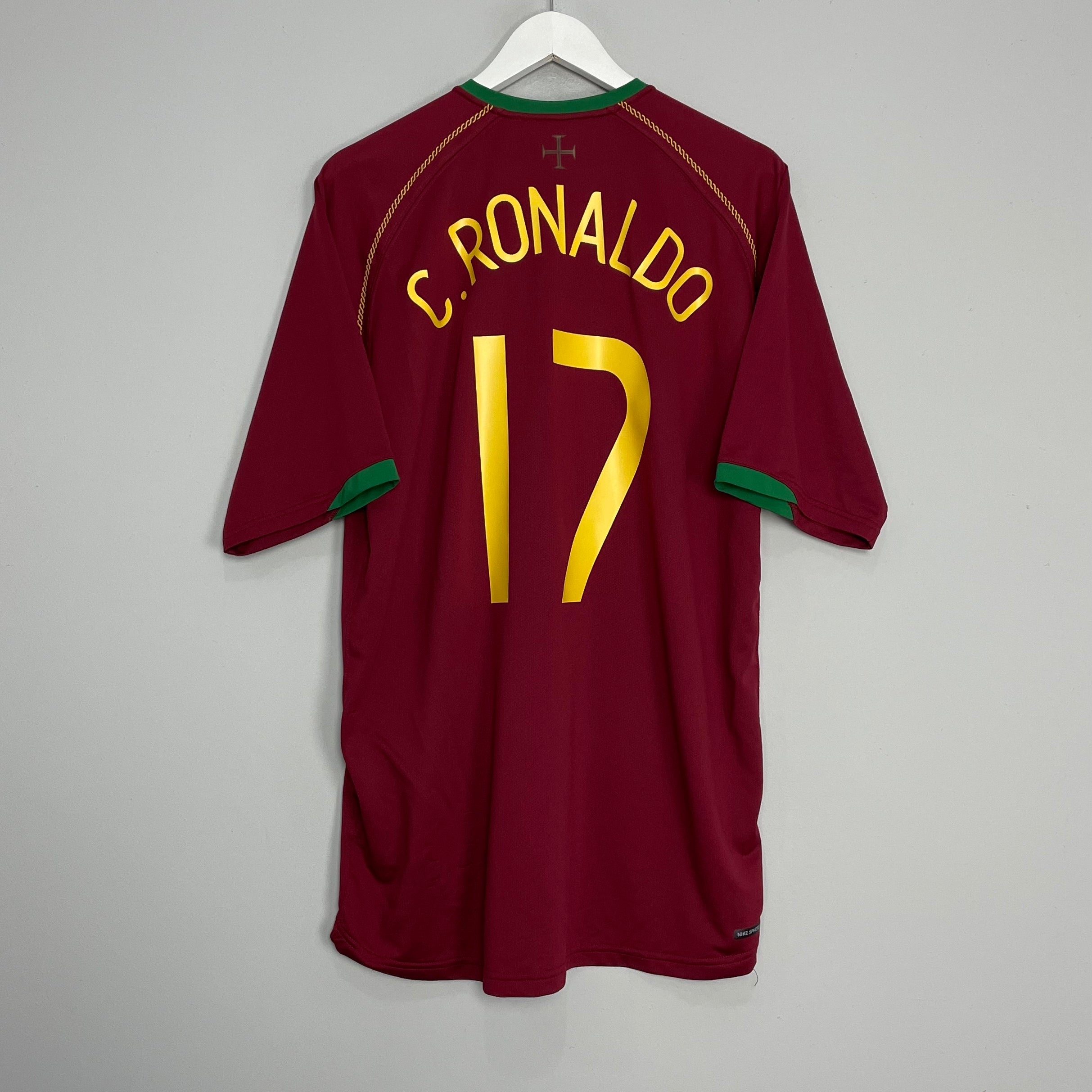 Shop 2006/08 PORTUGAL C.RONALDO #17 HOME SHIRT (XXL) NIKE, classic football shirts, vintage football shirts & retro soccer jerseys at Cult Kits