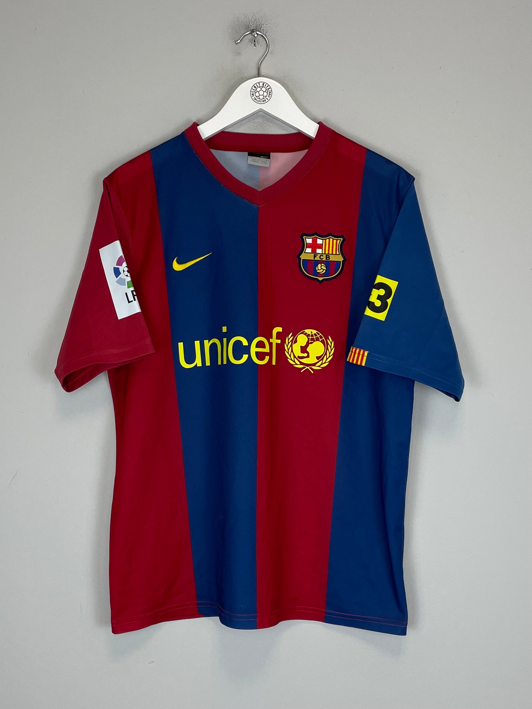 Shop 2006/07 BARCELONA MESSI #19 HOME SHIRT (L) NIKE BASIC, classic football shirts, vintage football shirts & retro soccer jerseys at Cult Kits
