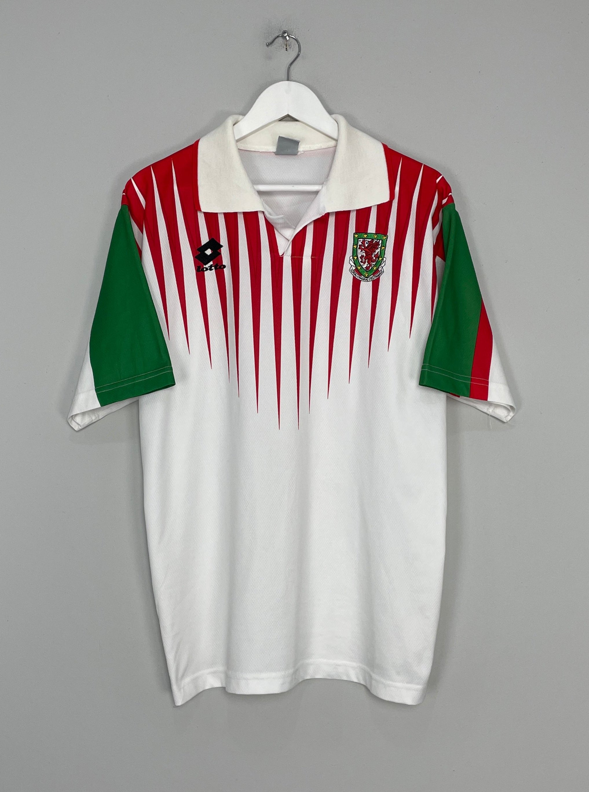 Shop 1996/98 WALES AWAY SHIRT (L) LOTTO, classic football shirts, vintage football shirts & retro soccer jerseys at Cult Kits
