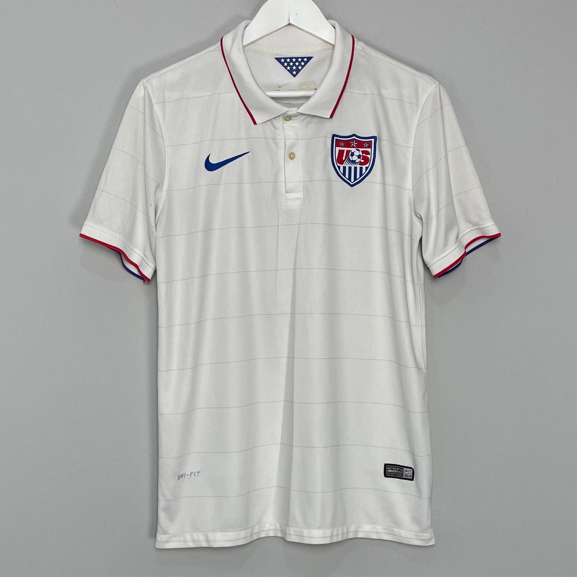 Shop 2014/15 USA HOME SHIRT (M) NIKE, classic football shirts, vintage football shirts & retro soccer jerseys at Cult Kits