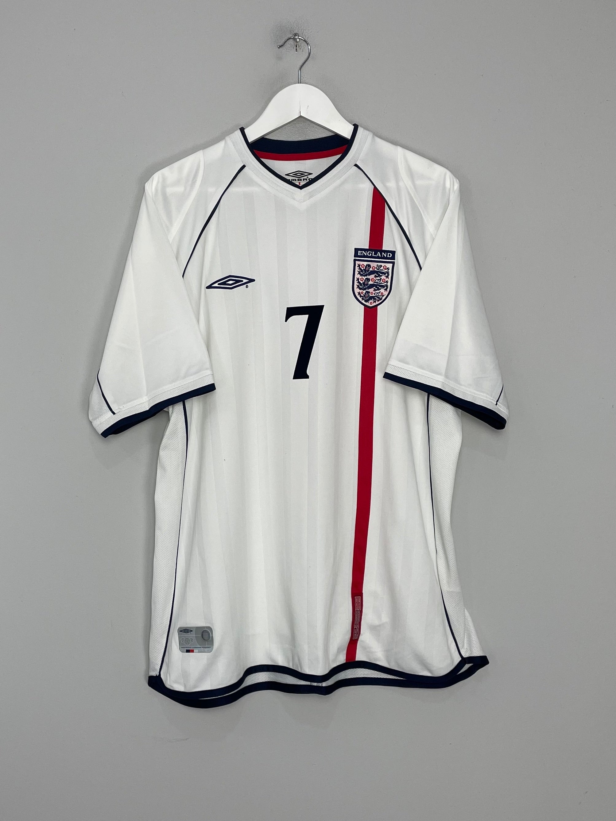 Shop 2001/03 ENGLAND BECKHAM #7 HOME SHIRT (XL) UMBRO, classic football shirts, vintage football shirts & retro soccer jerseys at Cult Kits