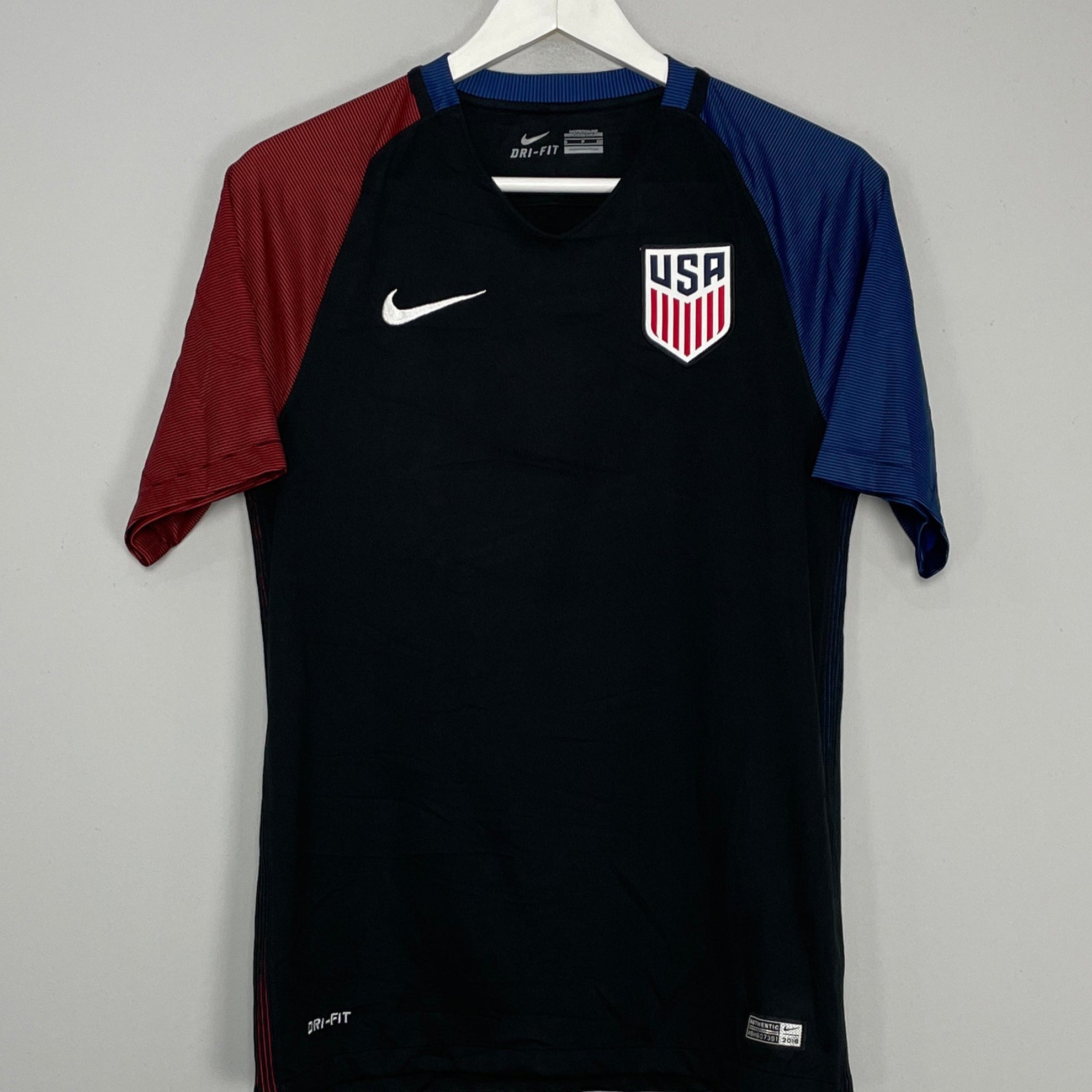 Shop 2015/16 USA AWAY SHIRT (S) NIKE, classic football shirts, vintage football shirts & retro soccer jerseys at Cult Kits