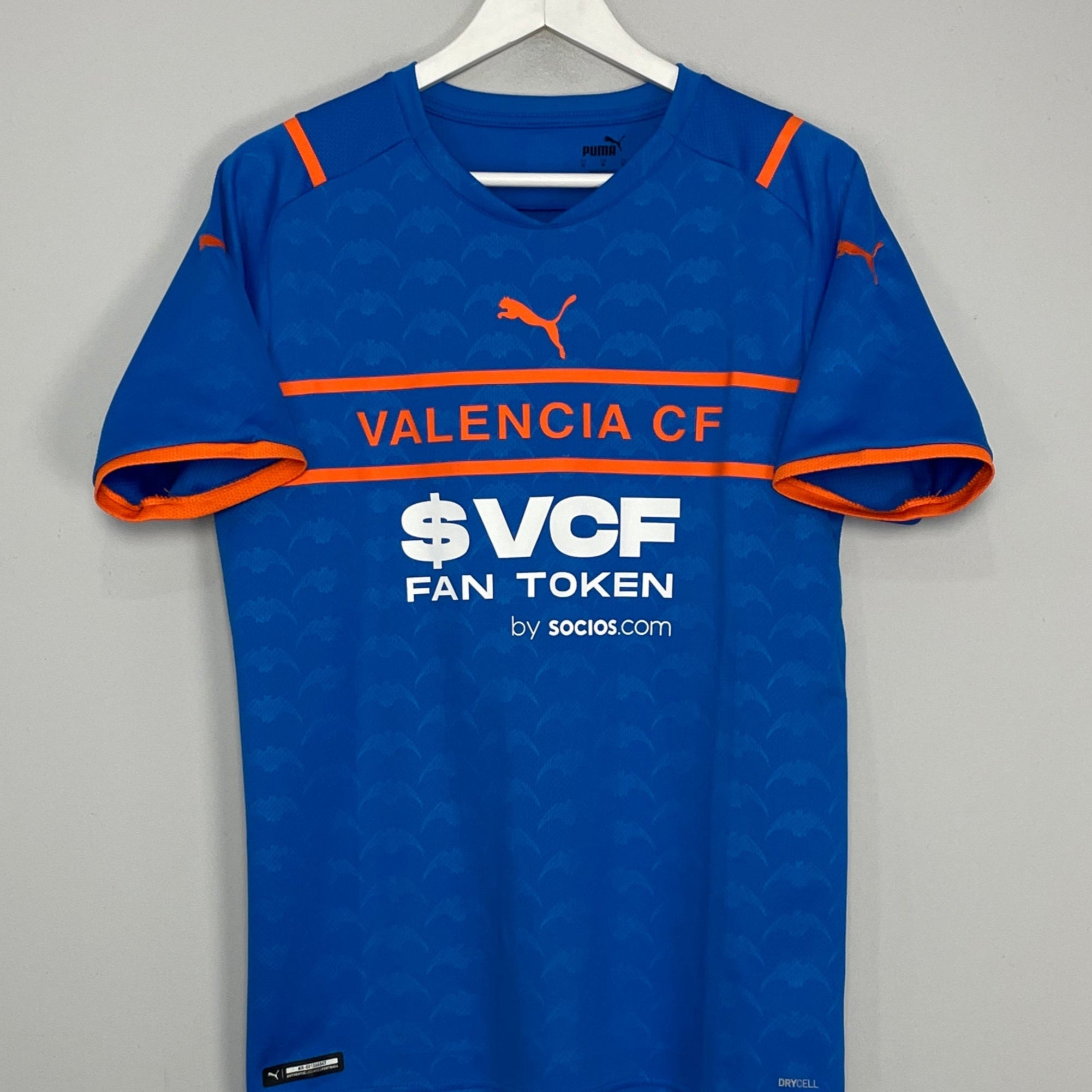Shop 2021/22 VALENCIA THIRD SHIRT (M) PUMA, classic football shirts, vintage football shirts & retro soccer jerseys at Cult Kits