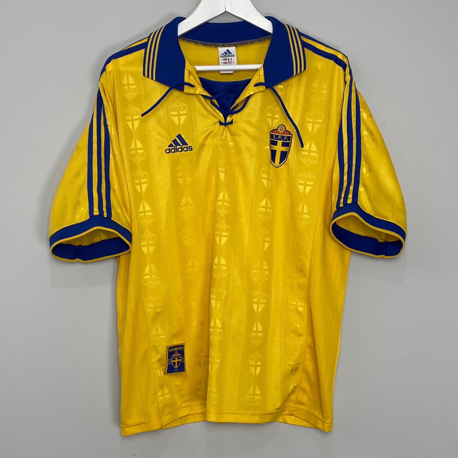 Shop 1998/99 SWEDEN HOME SHIRT (L) ADIDAS, classic football shirts, vintage football shirts & retro soccer jerseys at Cult Kits