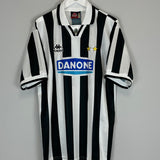 Shop 1994/95 JUVENTUS #10 HOME SHIRT (XL) KAPPA, classic football shirts, vintage football shirts & retro soccer jerseys at Cult Kits