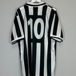 Shop 1994/95 JUVENTUS #10 HOME SHIRT (XL) KAPPA, classic football shirts, vintage football shirts & retro soccer jerseys at Cult Kits