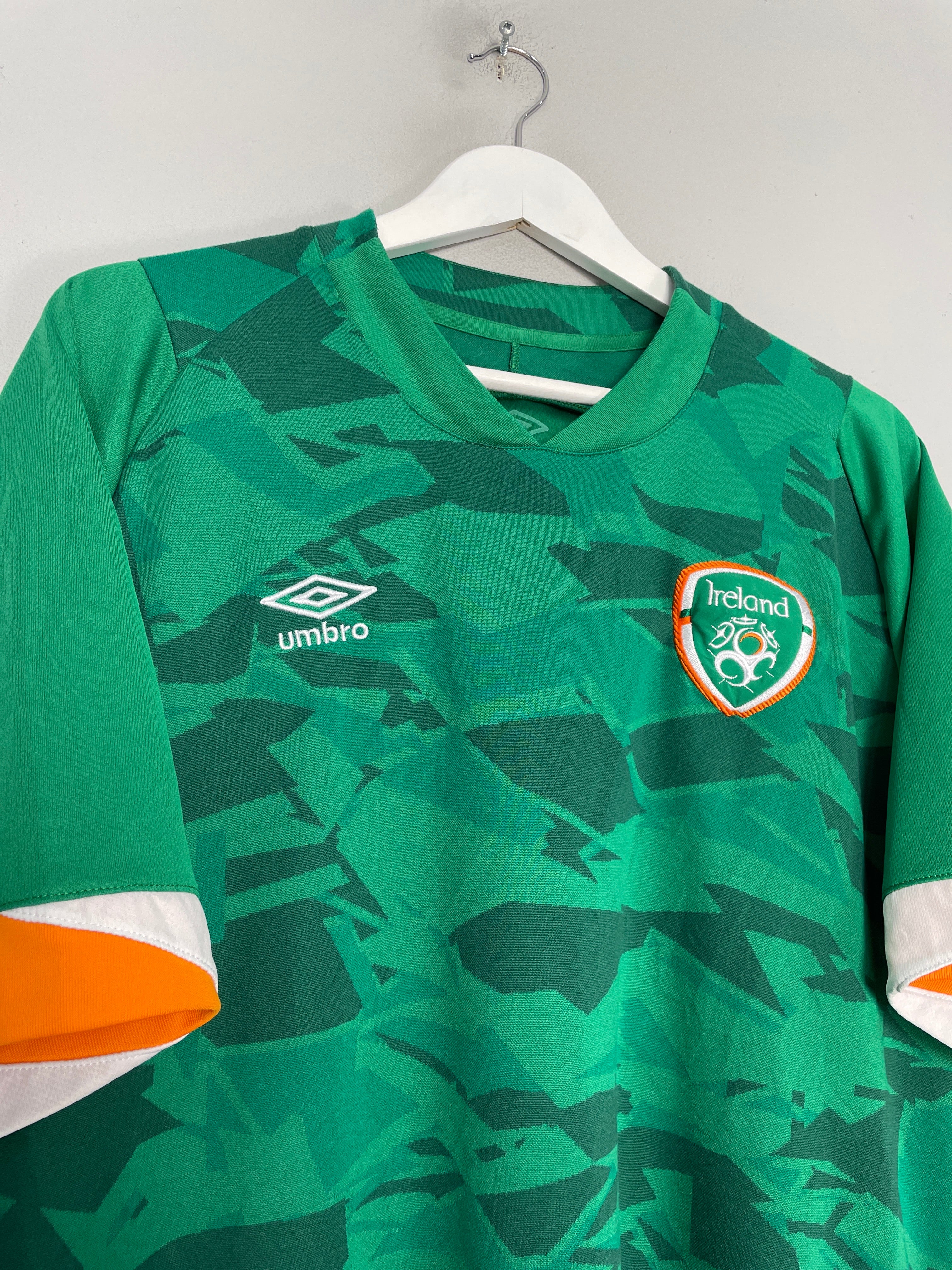 Shop 2022/23 IRELAND HOME SHIRT (XXL) UMBRO, classic football shirts, vintage football shirts & retro soccer jerseys at Cult Kits